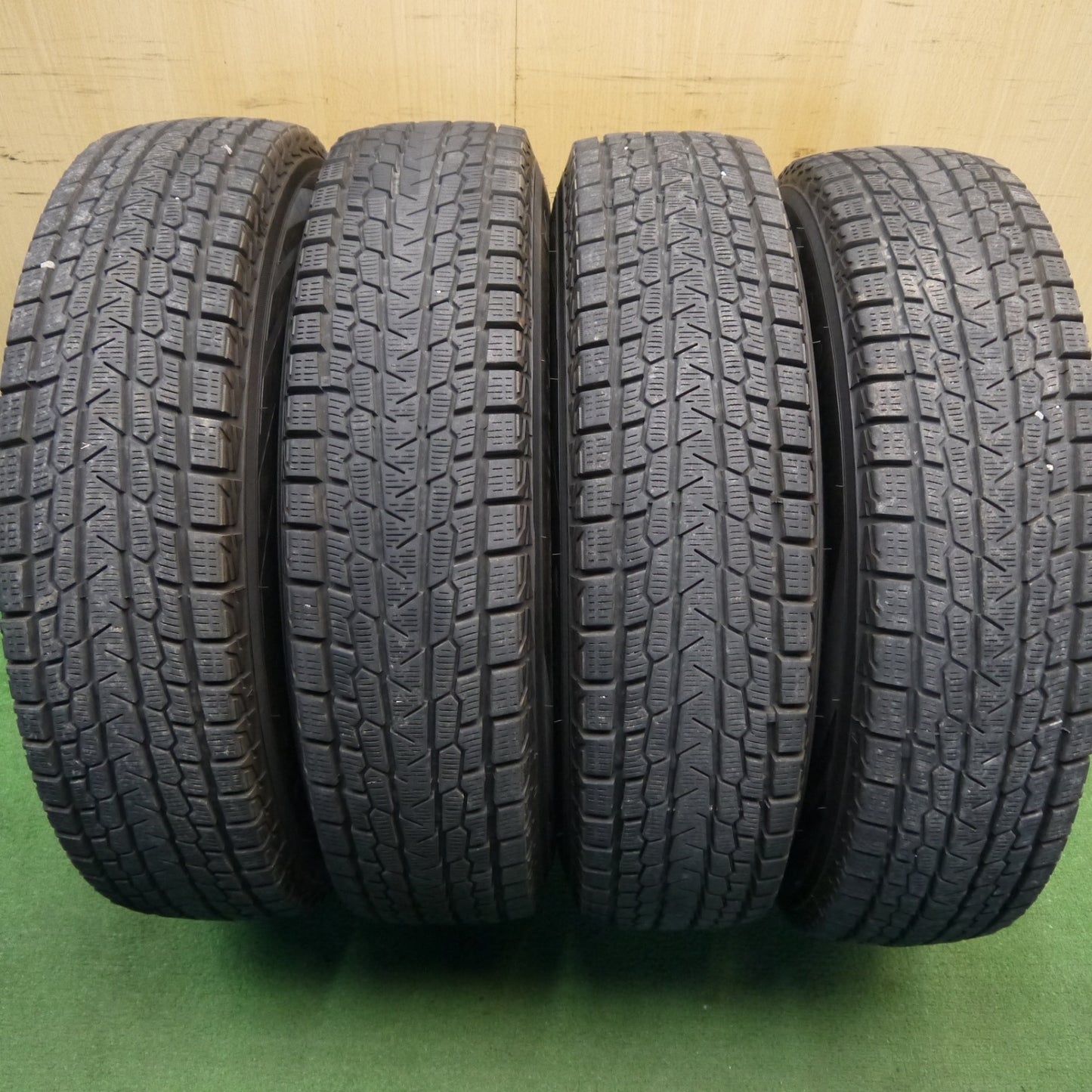 バリ溝！キレイ！9分★ジムニー 175/80R16 スタッドレス ヨコハマ アイスガード G075 社外 アルミ 16インチ PCD139.7/5H★6041503Hス