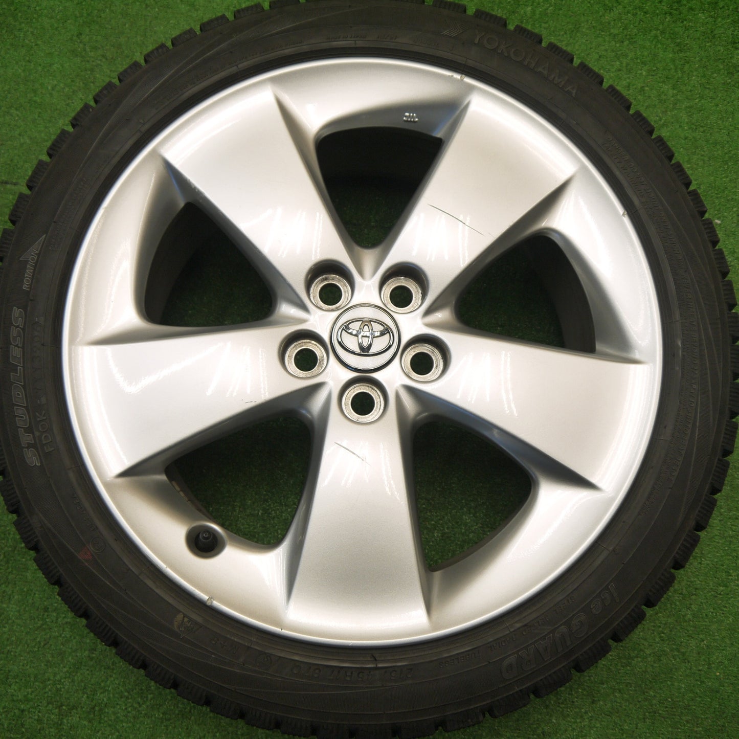 4本価格★トヨタ 30系 プリウス ツーリング 純正 215/45R17 スタッドレス ヨコハマ アイスガード 17インチ PCD100/5H★5102403Hス