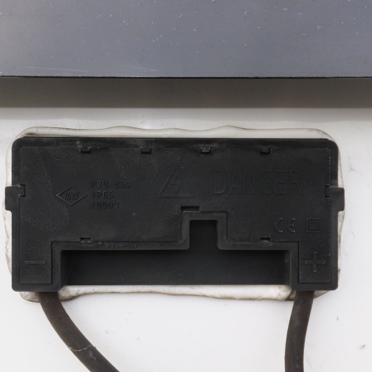 【岐阜発 直接引取限定】★シャープ SHARP 太陽電池モジュール ND-S5C1C ソーラーパネル　600V 区分H 等級217　12枚 セット★