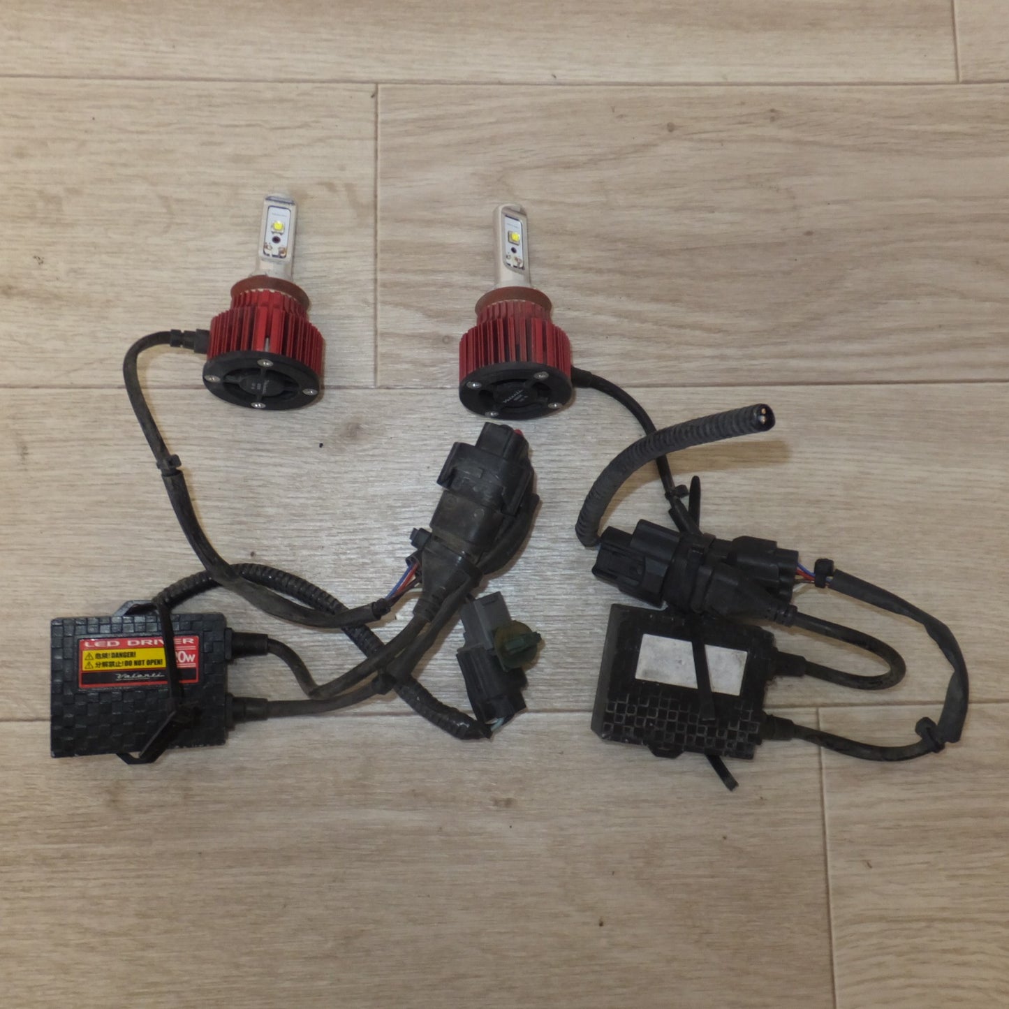 [送料無料] ★ヴァレンティ Valenti LED DRIVER 20W　LEDヘッドバルブ 6000K 16E・N　2個 セット★