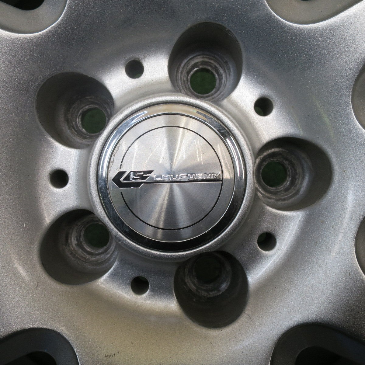 バリ溝！8.5分★フォレスター 等 225/60R17 スタッドレス コンチネンタル コンチバイキング コンタクト6 LAUFBAHN ラウフバーン 17インチ PCD100/5H★5120401NJス