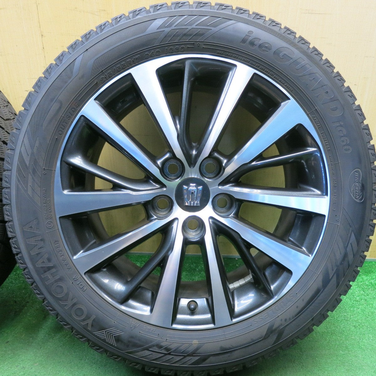 バリ溝！9分◎トヨタ 220系 クラウン 純正 215/55R17 スタッドレス ヨコハマ アイスガード iG60 17インチ PCD114.3/5H◎6101504HAス