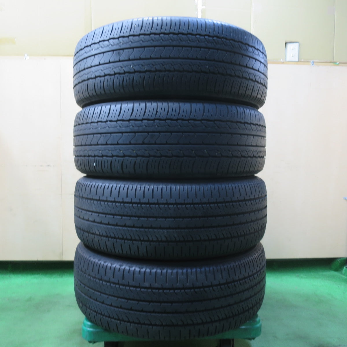 [送料無料] バリ溝！8.5分★三菱 デリカ D:5 純正 225/55R18 トーヨー A24 ヨコハマ ジオランダー SUV G055 18インチ D5 PCD114.3/5H★5031208イノ