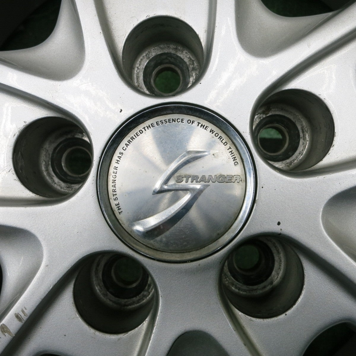 *送料無料* バリ溝！8.5分★プリウス等 195/65R15 スタッドレス ブリヂストン アイスパートナー2 STRANGER ストレンジャー PCD100/5H★4031902NJス