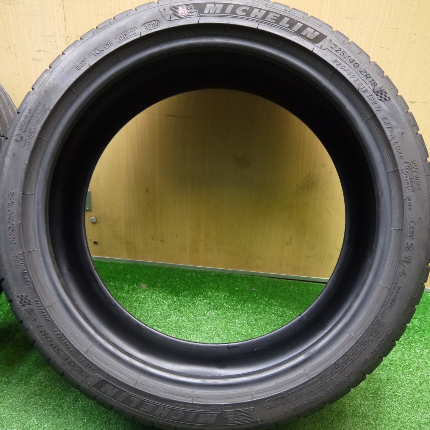 バリ溝！25年！9分★225/40R18 ミシュラン パイロットスポーツ4 S タイヤ 18インチ GR ヤリス カローラスポーツ GR86 BRZ インプレッサ 等★5112512Hノタ