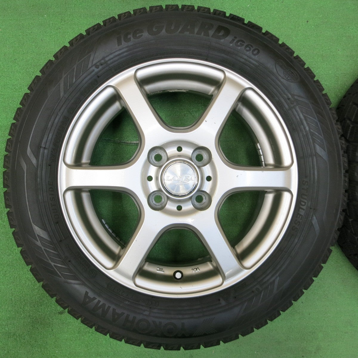 *送料無料* バリ溝！キレイ！ほぼ10分★スタッドレス 175/65R14 ヨコハマ アイスガード iG60 LAYCEA -02- レイシア 14インチ PCD100/4H★4052404イス