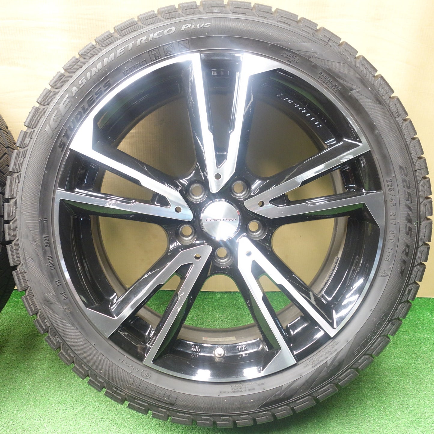 バリ溝！9.5分★プジョー 3008 EUROTECH GAYA SOLI 225/45R17 スタッドレス ピレリ アイスアシンメトリコ プラス ユーロテック ガヤ ソリ 17インチ PCD108/5H★6020803KTス