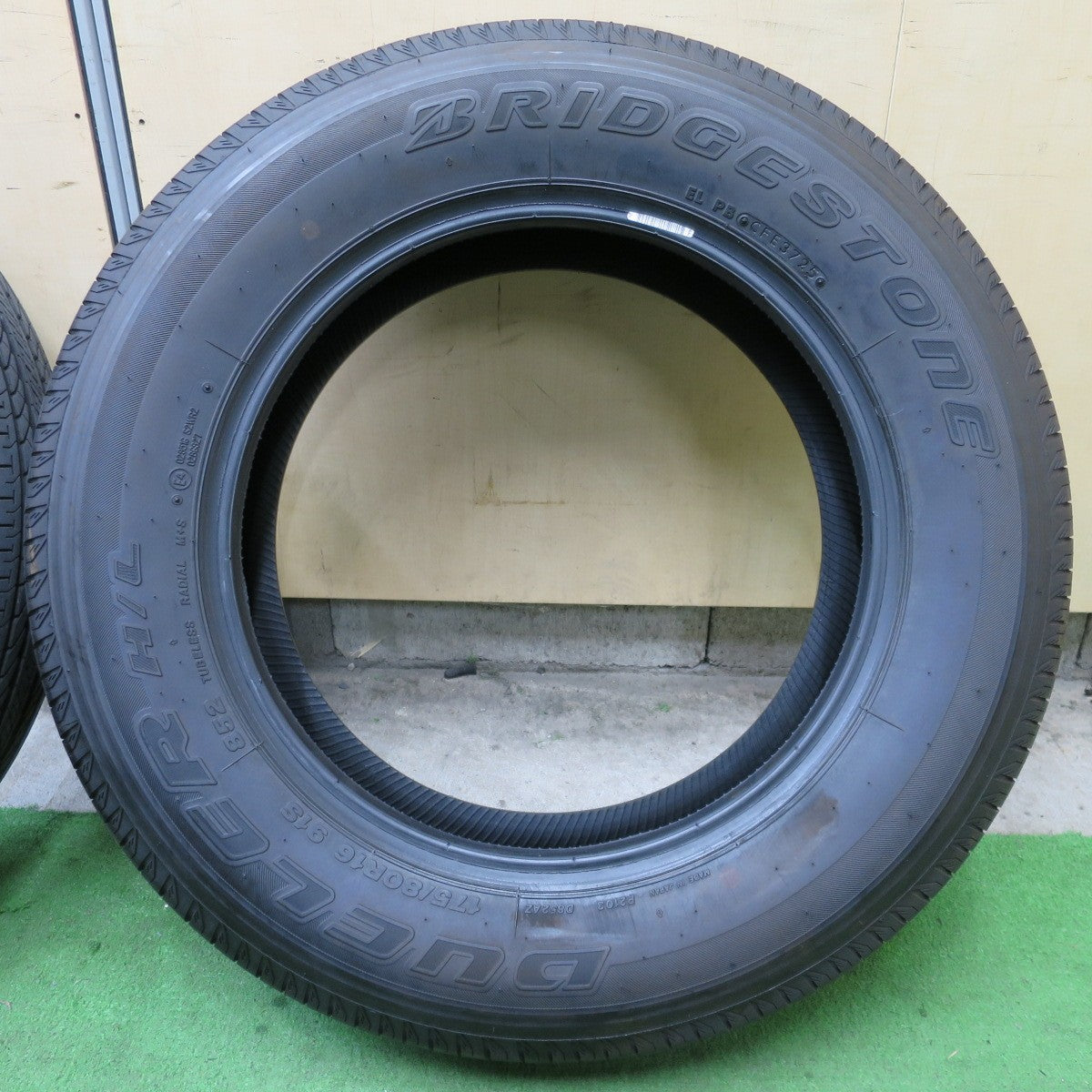 新車外し！25年★ジムニー 175/80R16 ブリヂストン デューラー H/L 852 DUELER タイヤ 16インチ★6030901NGノタ