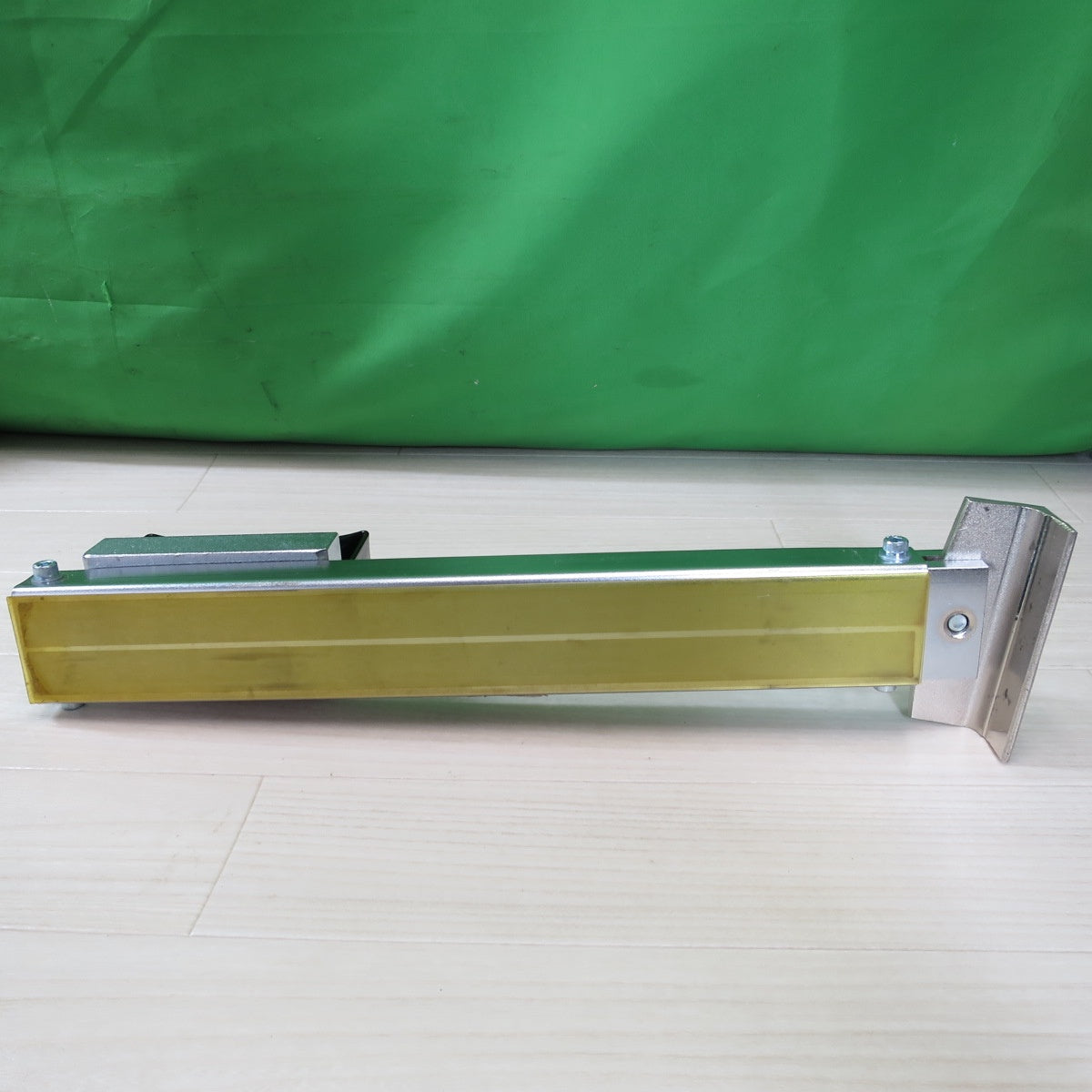 [送料無料] ☆DOGYU 土牛 三宅式 箱型 スライド ハンマー フローリング材 寄せ締め 工具 内装 フロア☆