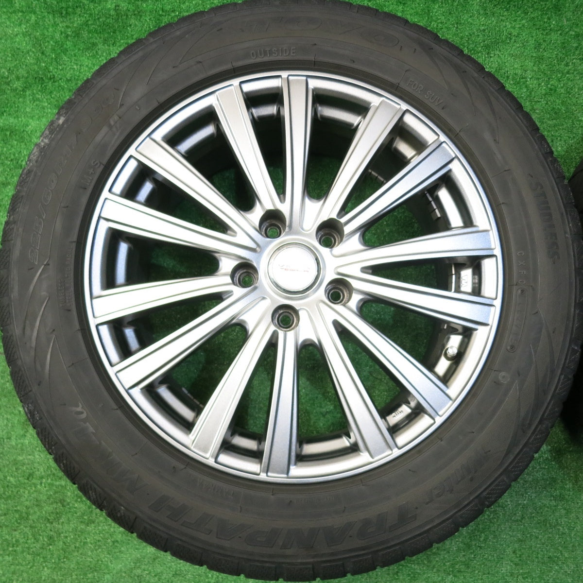キレイ★スタッドレス 225/60R17 トーヨー ウインター トランパス MK4α VELVA TESALIA ヴェルヴァ テサリア 17インチ PCD114.3/5H★5110803HAス