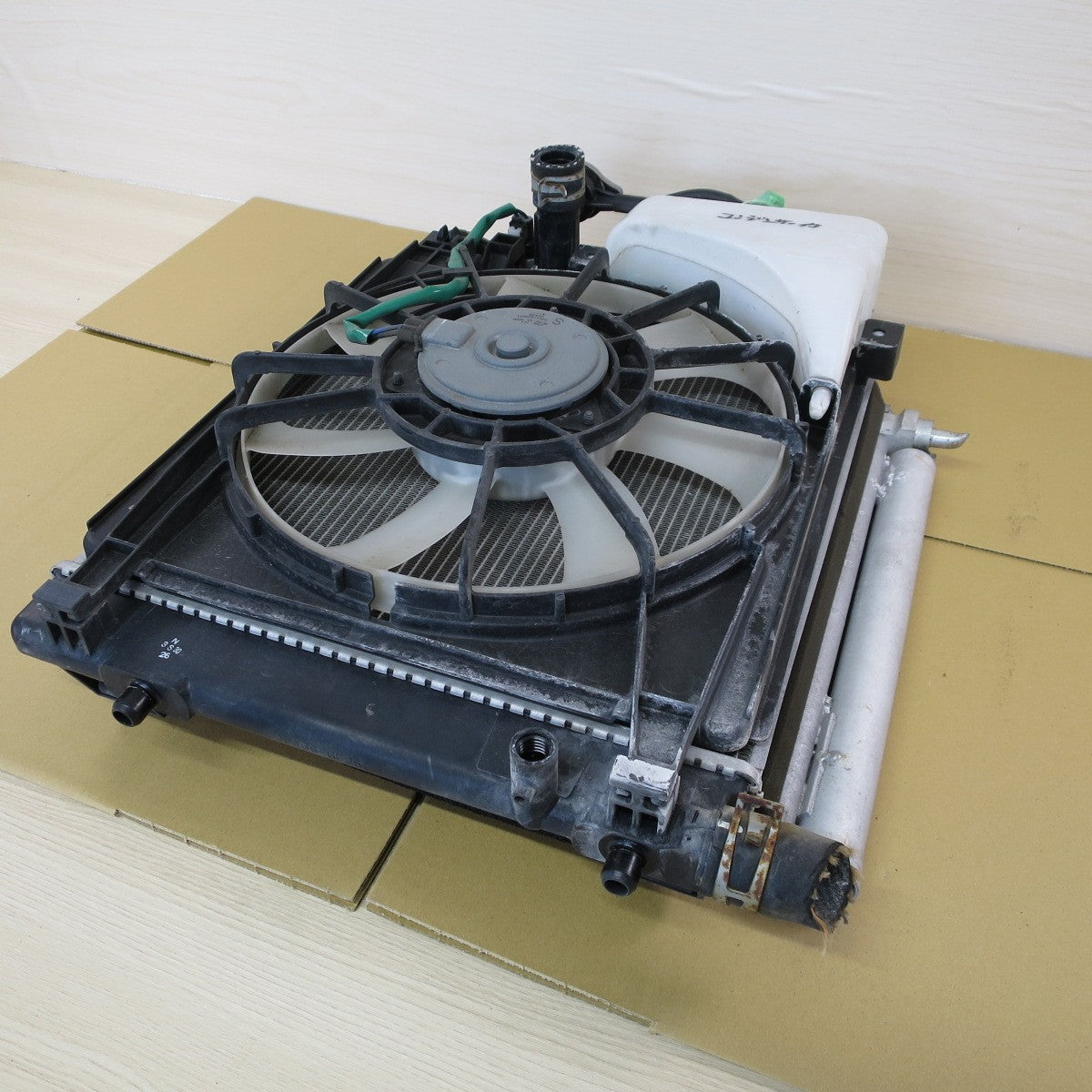 ♪スズキ MH34S MH44S ワゴンR 純正 DENSO ラジエーター 223000-6540 電動 ファン 168000-1880 デンソー カー パーツ♪ [送料無料]