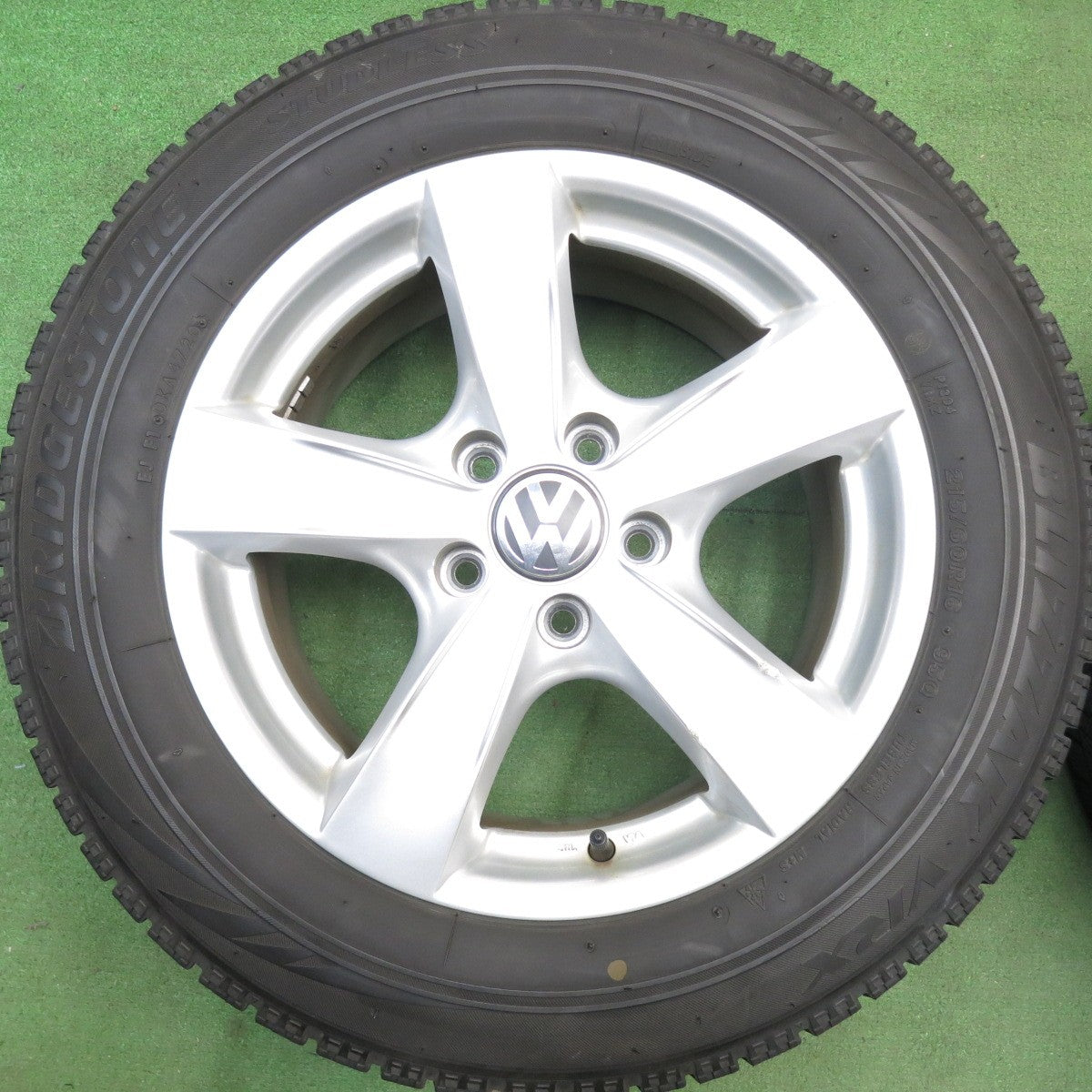 4本価格★ワーゲン アウディ 等 AGA Nebel 215/60R16 スタッドレス ブリヂストン ブリザック VRX ネーベル 16インチ PCD112/5H★6042307HAス