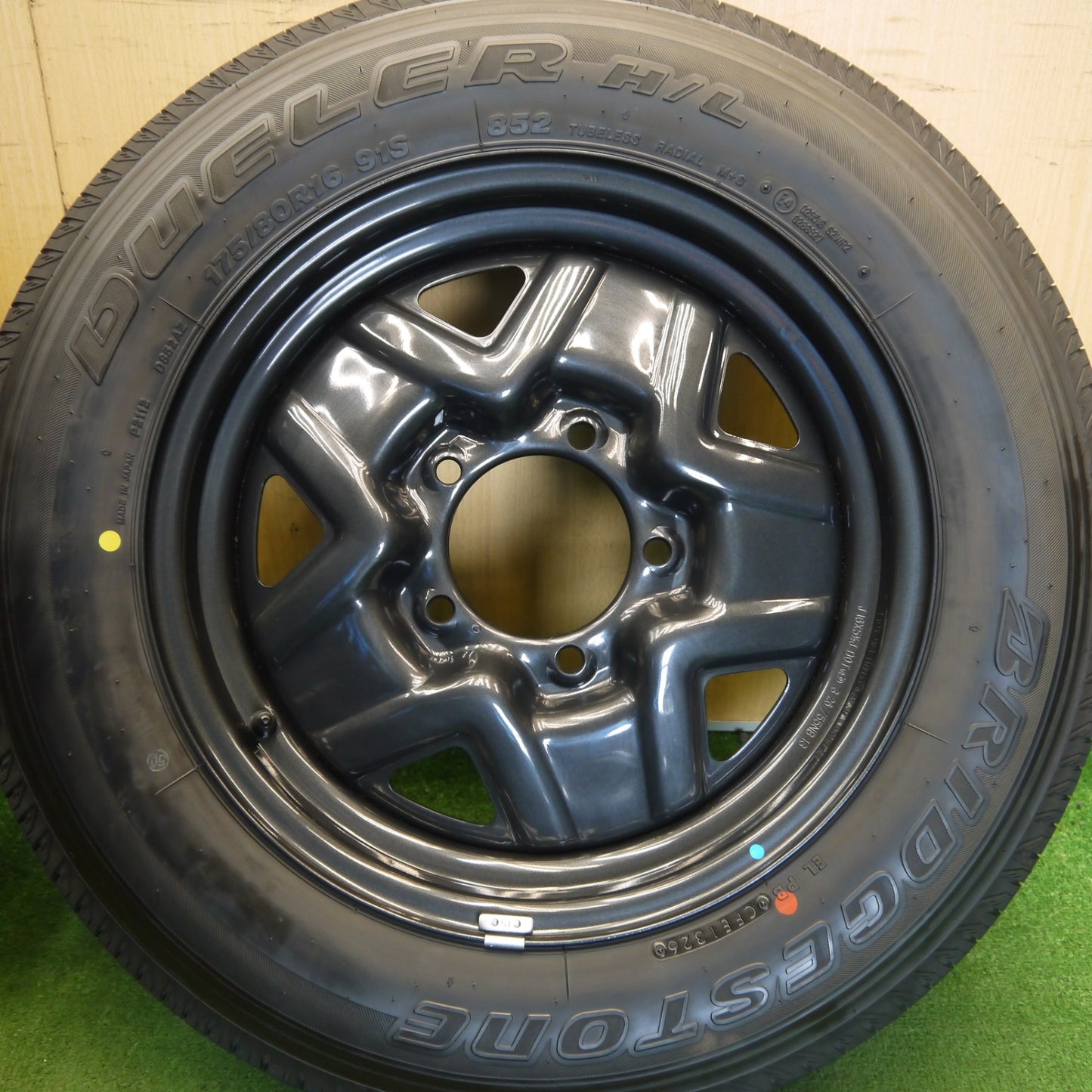 新車外し！26年◎スズキ JB64 W ジムニー 純正 スチール 175/80R16 ブリヂストン デューラー H/L 852 DUELER 16インチ PCD139.7/5H◎6072203Hノ