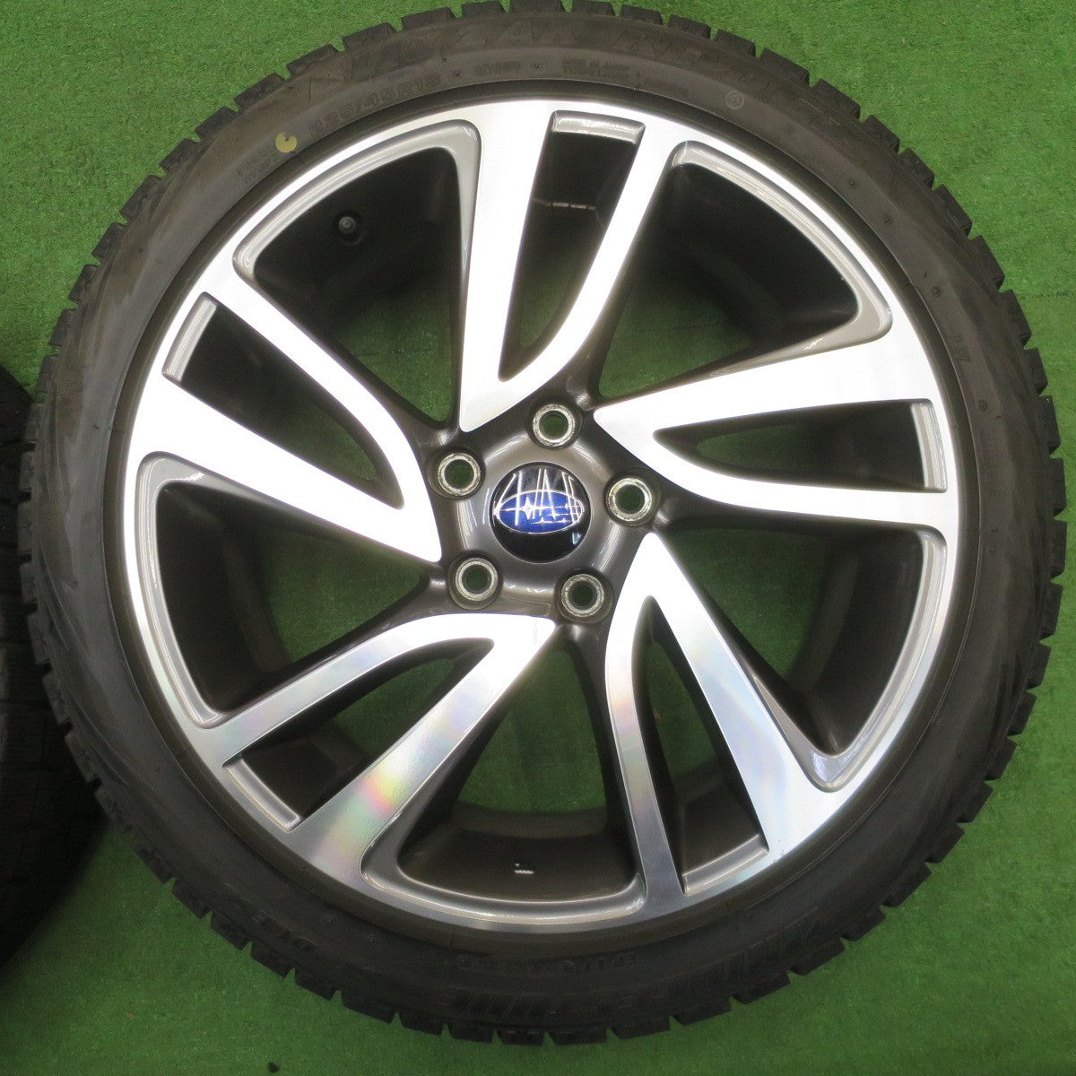 バリ溝！キレイ！8.5分★スバル VM レヴォーグ 純正 225/45R18 スタッドレス ブリヂストン ブリザック REVO GZ 18インチ PCD114.3/5H★5121815NJス