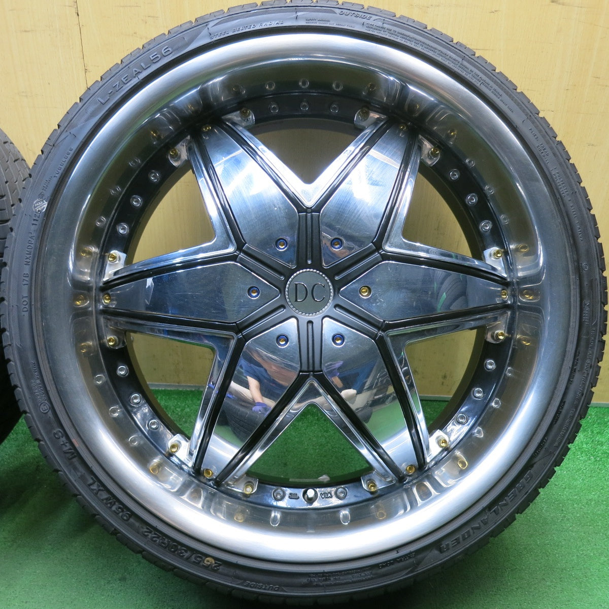 バリ溝！25年！9.5分◎DON CORLEONE HEXAWILD 495 255/30R22 グリンランダー L-ZEAL56 ドン コルレオーネ ヘキサワイルド 22インチ PCD114.3 127/5H マルチ◎6092709HAノ