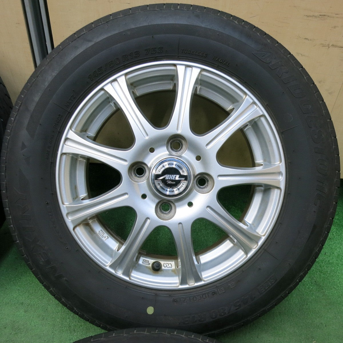 [送料無料] バリ溝！21年！9.5分★145/80R13 ブリヂストン ネクストリー エコピア AXEL Three アクセル 13インチ PCD100/4H★5022811SYノ