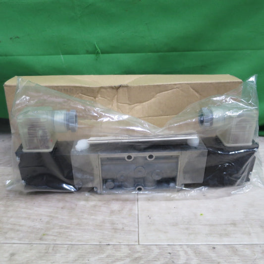 [送料無料] 未使用☆CKD セレックス バルブ 200V 4F220-08-L 4Fシリーズ 空気圧 バルブ パイロット式 5ポート弁 ①☆