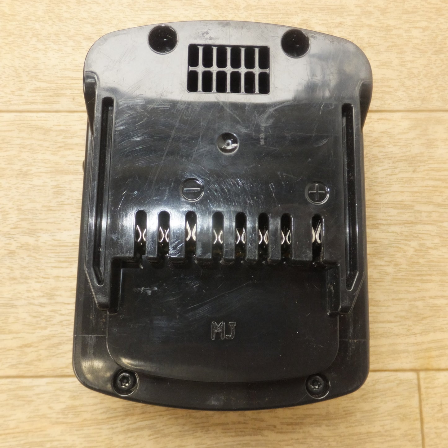 [送料無料] ★マクセルイズミ IZUMI バッテリパック BP-1420LN リチウムイオン電池 14.4V 2.0Ah 28.8Wh Li-ion 22(2)★