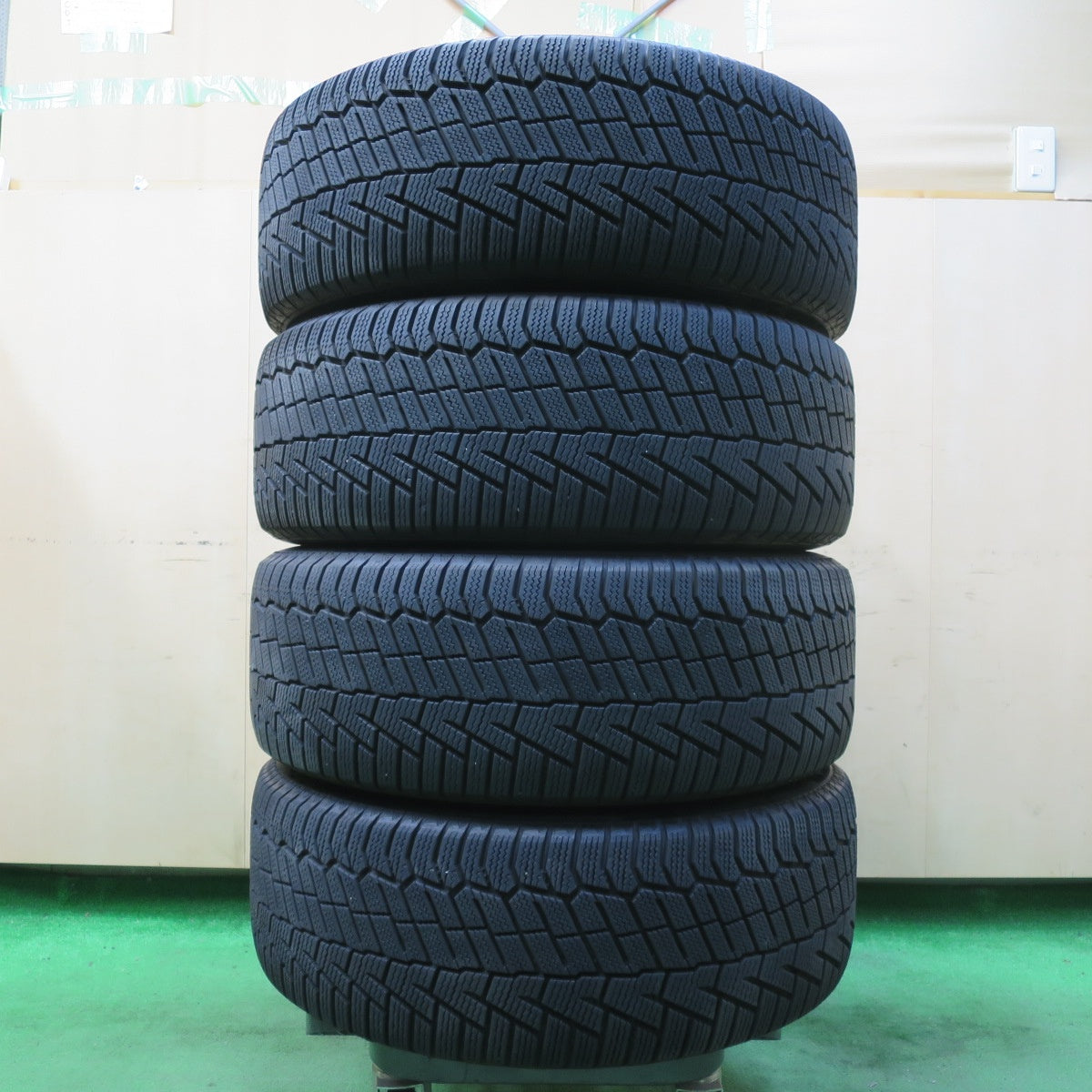 [送料無料] バリ溝！21年！キレイ！9.5分★ベンツ W177 Aクラス 純正 225/45R18 スタッドレス コンチネンタル ノースコンタクト NC6 PCD112/5H★4093004イス
