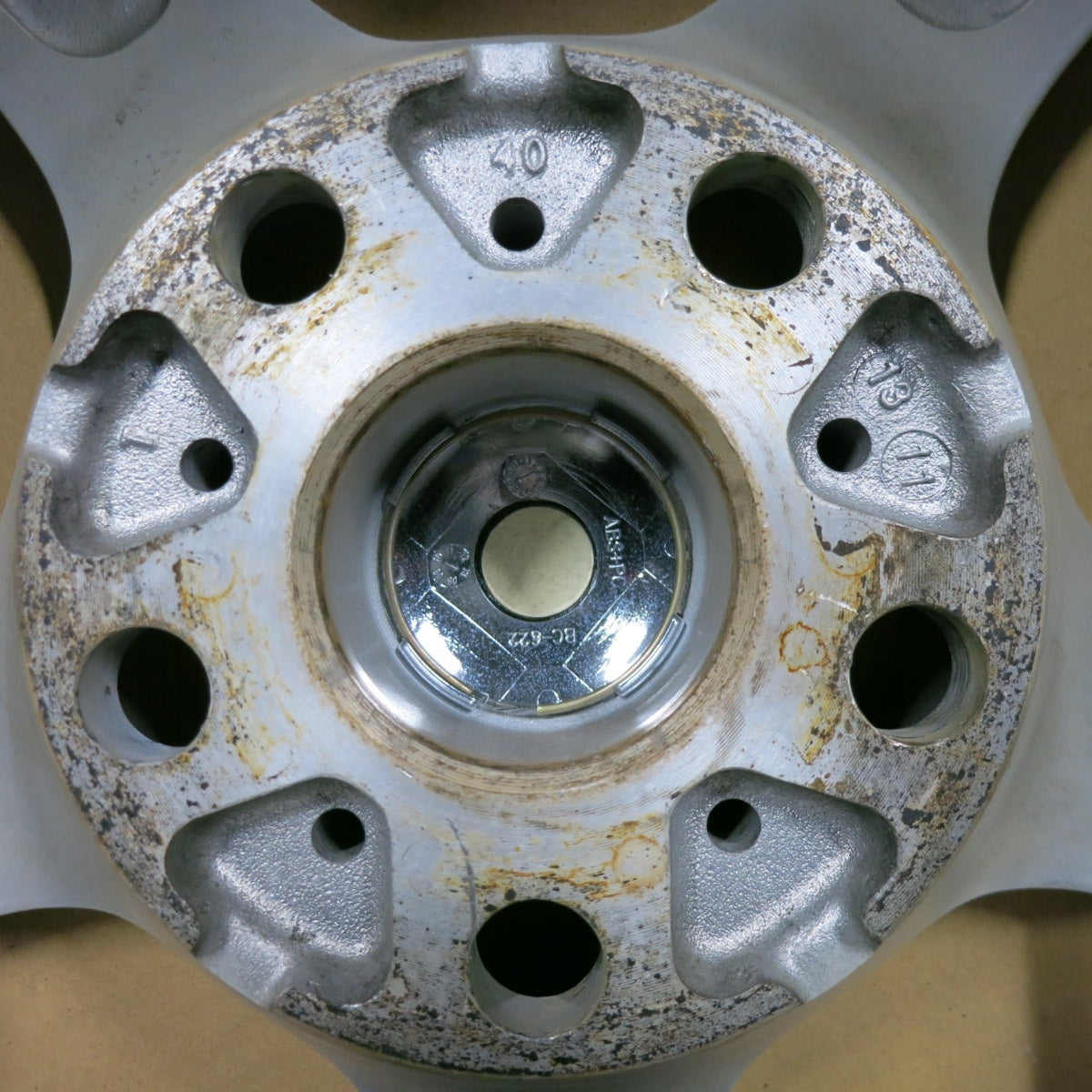 [送料無料] キレイ★VIOLENTO IS ホイール 16インチ ヴィオレント 16×6.5J PCD114.3/5H★5021405SYホ