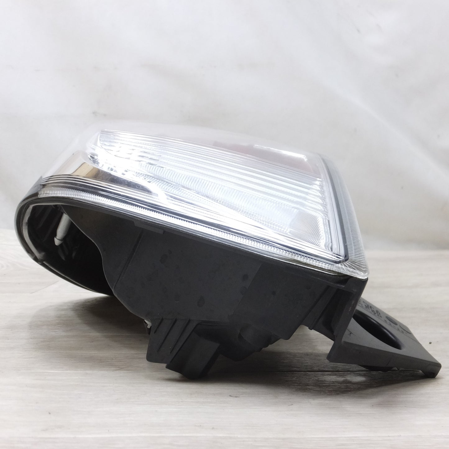 [送料無料] 美品◆トヨタ アクア NHP10 中期 純正 テール ライト ランプ 左 STANLEY 52-297◆