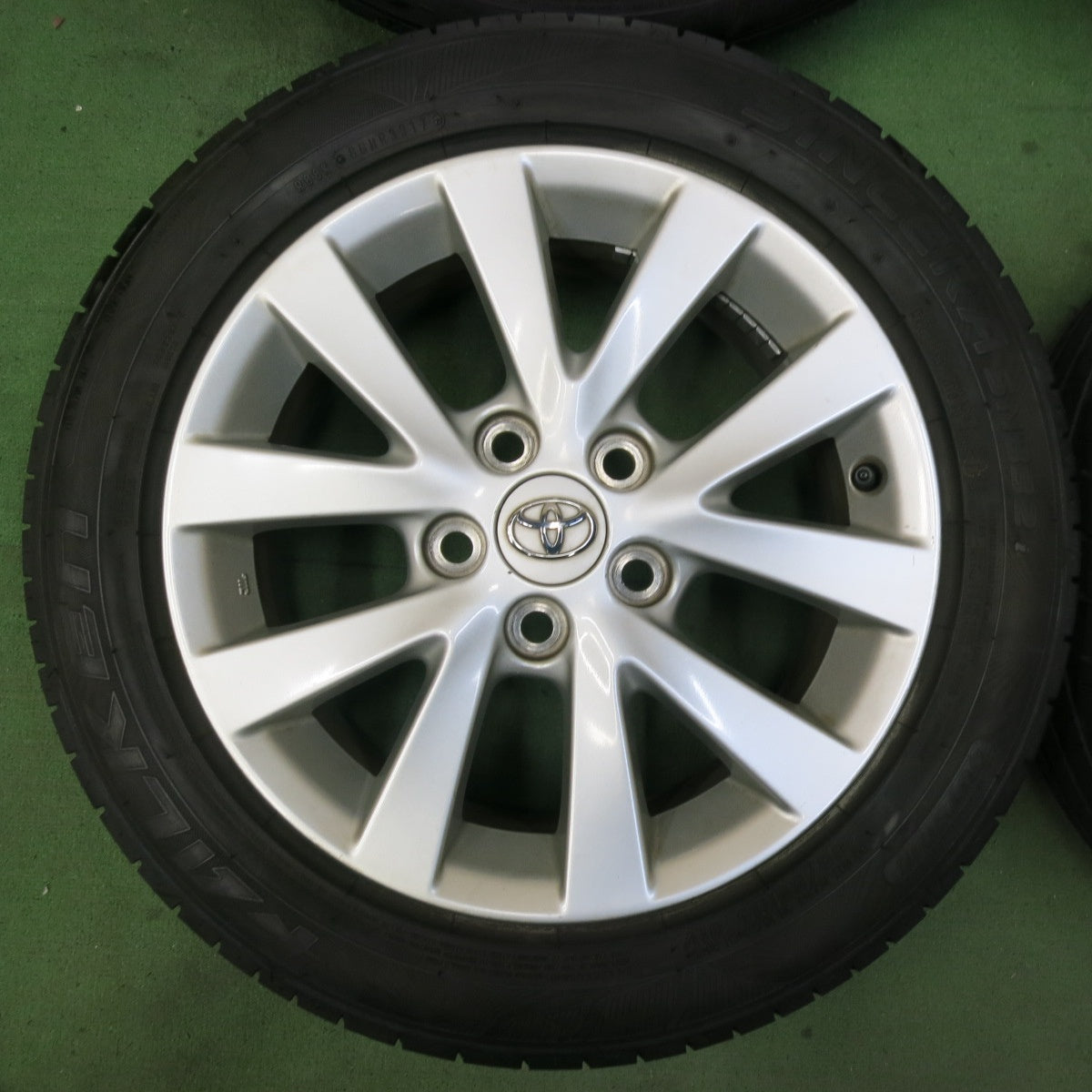 バリ溝！ほぼ10分★トヨタ アイシス 純正 205/55R16 ファルケン シンセラ SN832i 16インチ PCD114.3/5H★5062607SYノ