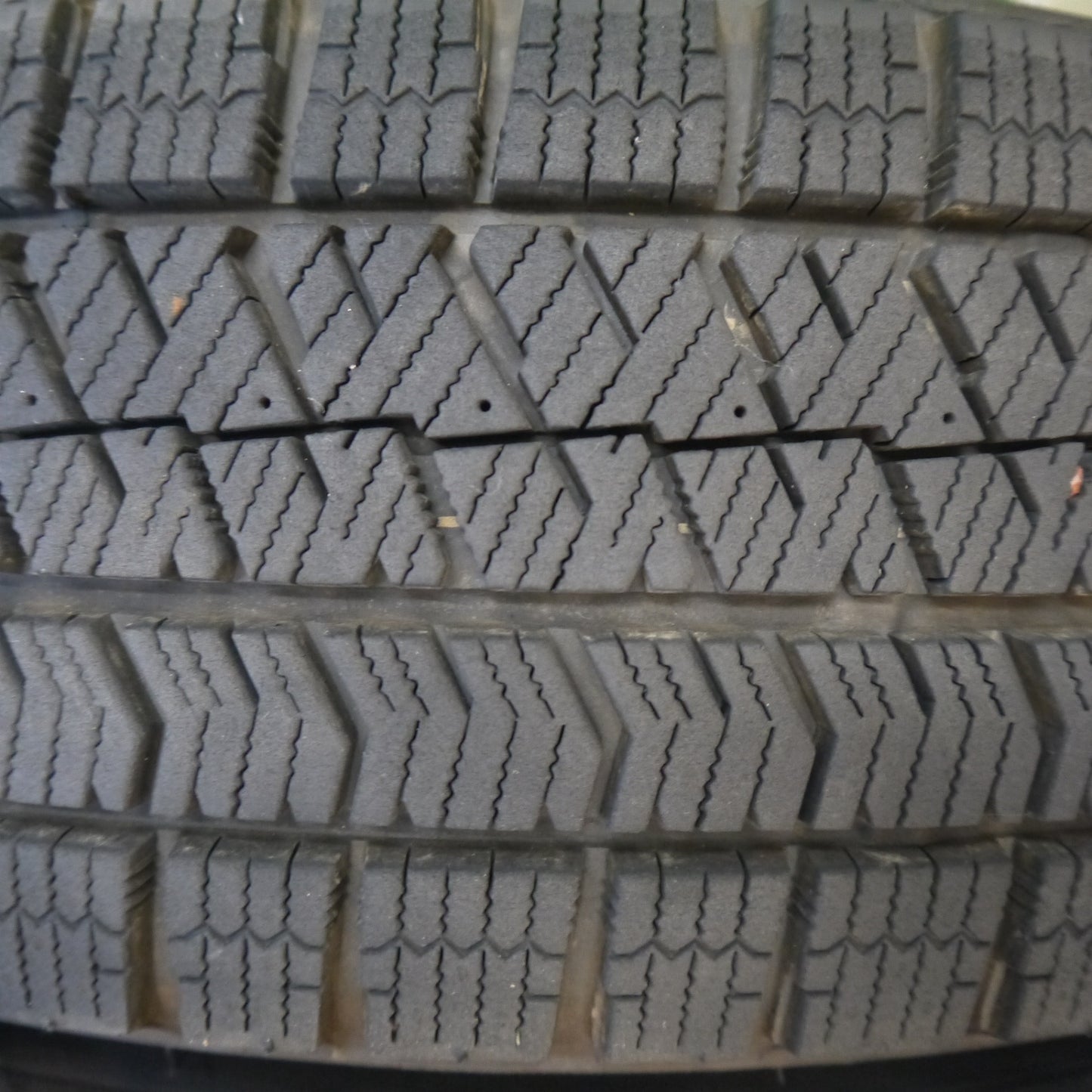 バリ溝！24年！キレイ！9分◎スタッドレス 165/65R14 ブリヂストン ブリザック VRX2 Exceeder エクシーダー 14インチ PCD100/4H◎6072104Hス
