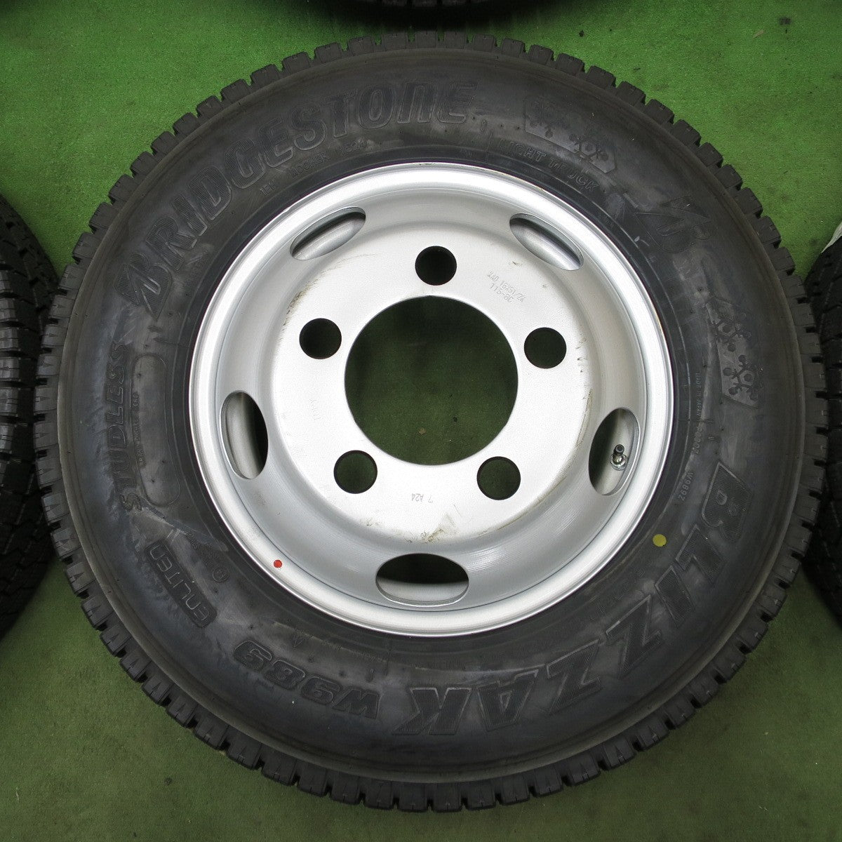 未使用！24年！6本★トラック 205/85R16 117/115N スタッドレス ブリヂストン ブリザック W989 TOPY スチール 115-8C 16インチ PCD208/5H★6052001ナス
