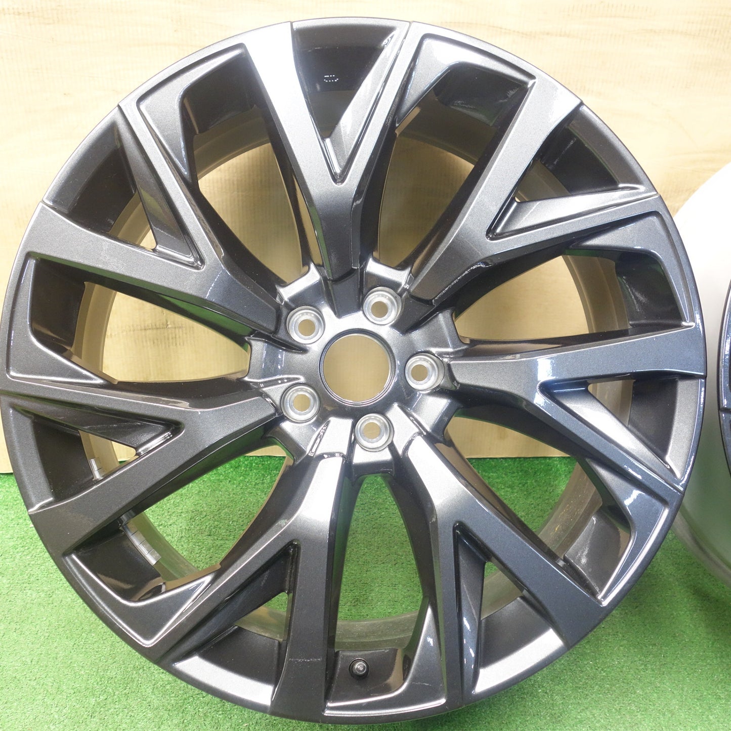 新車外し★トヨタ 現行 クラウン エステート Zグレード 純正 ホイール 21インチ 21×8.5J PCD114.3/5H★6021405KTホ