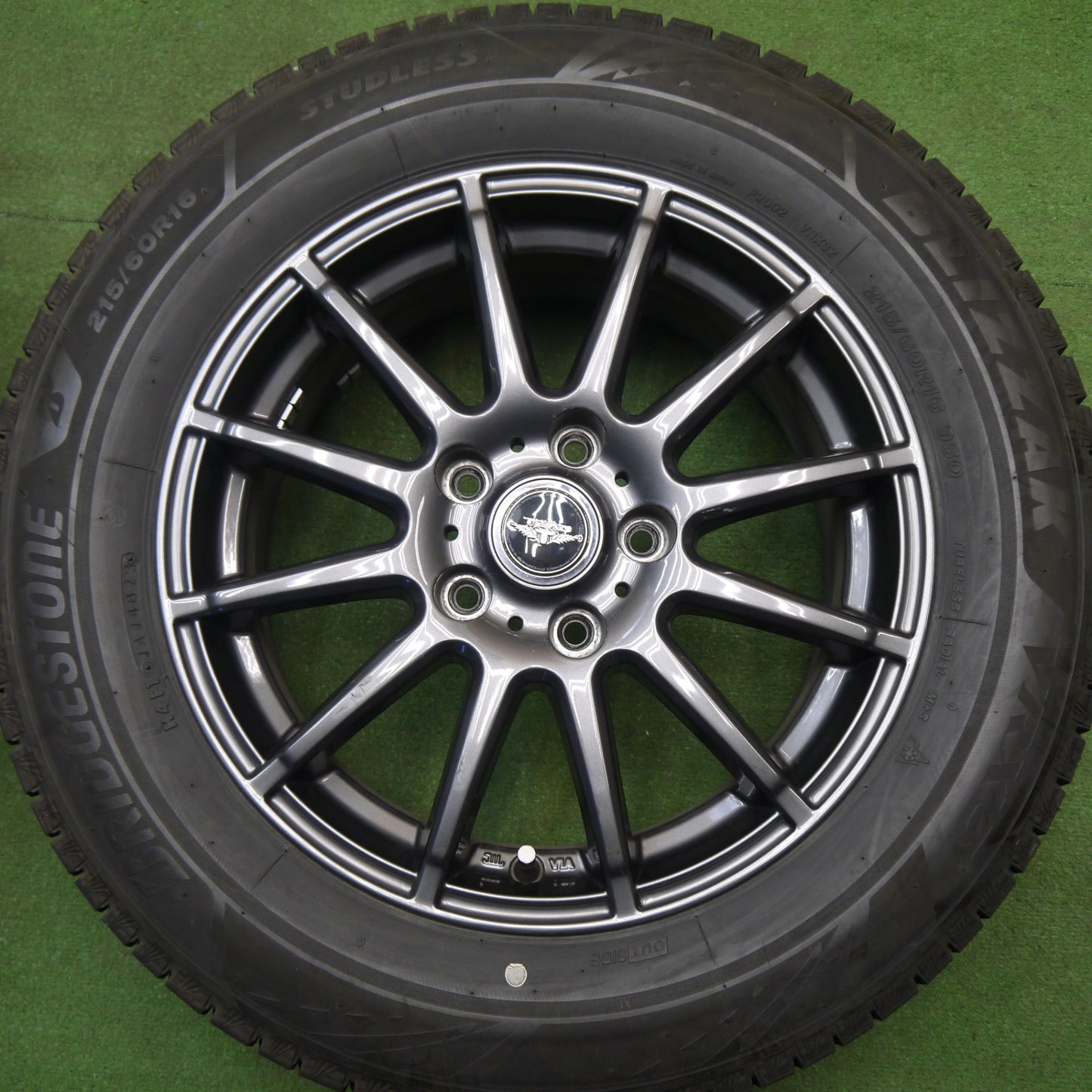 バリ溝！23年！9.5分★スタッドレス 215/60R16 ブリヂストン ブリザック VRX3 TEAD テッド 16インチ PCD114.3/5H★6030207Hス