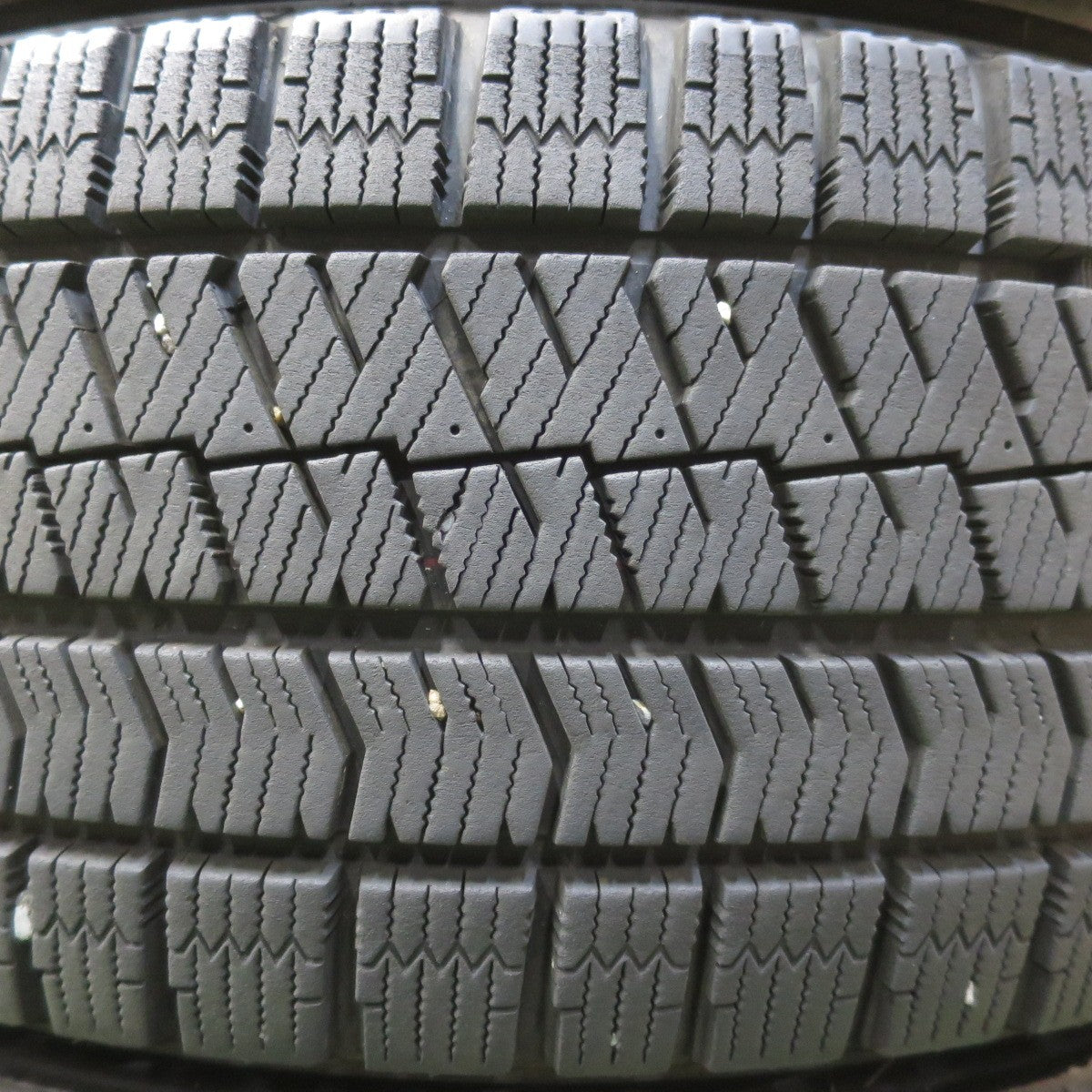 バリ溝！23年！キレイ！9.5分◎スタッドレス 195/55R16 ブリヂストン ブリザック VRX2 TEAD テッド 16インチ PCD114.3/5H◎6101305イス