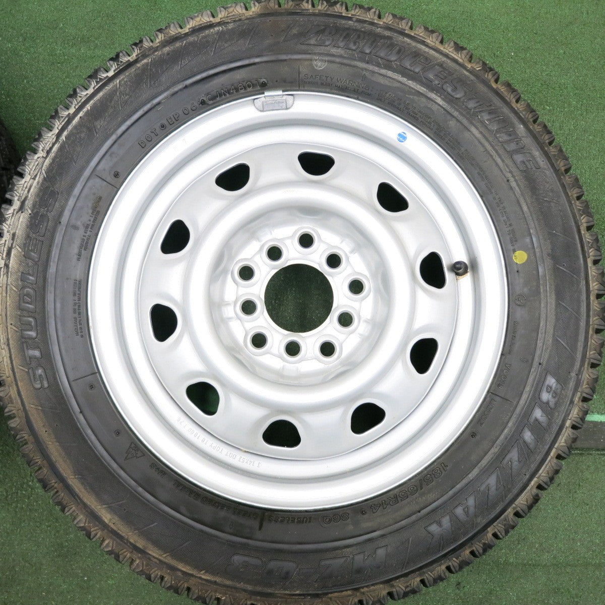 *送料無料* 未使用★スタッドレス 185/65R14 ブリヂストン ブリザック MZ-03 スチール 14インチ PCD100 114.3/5H マルチ★4043005HAス