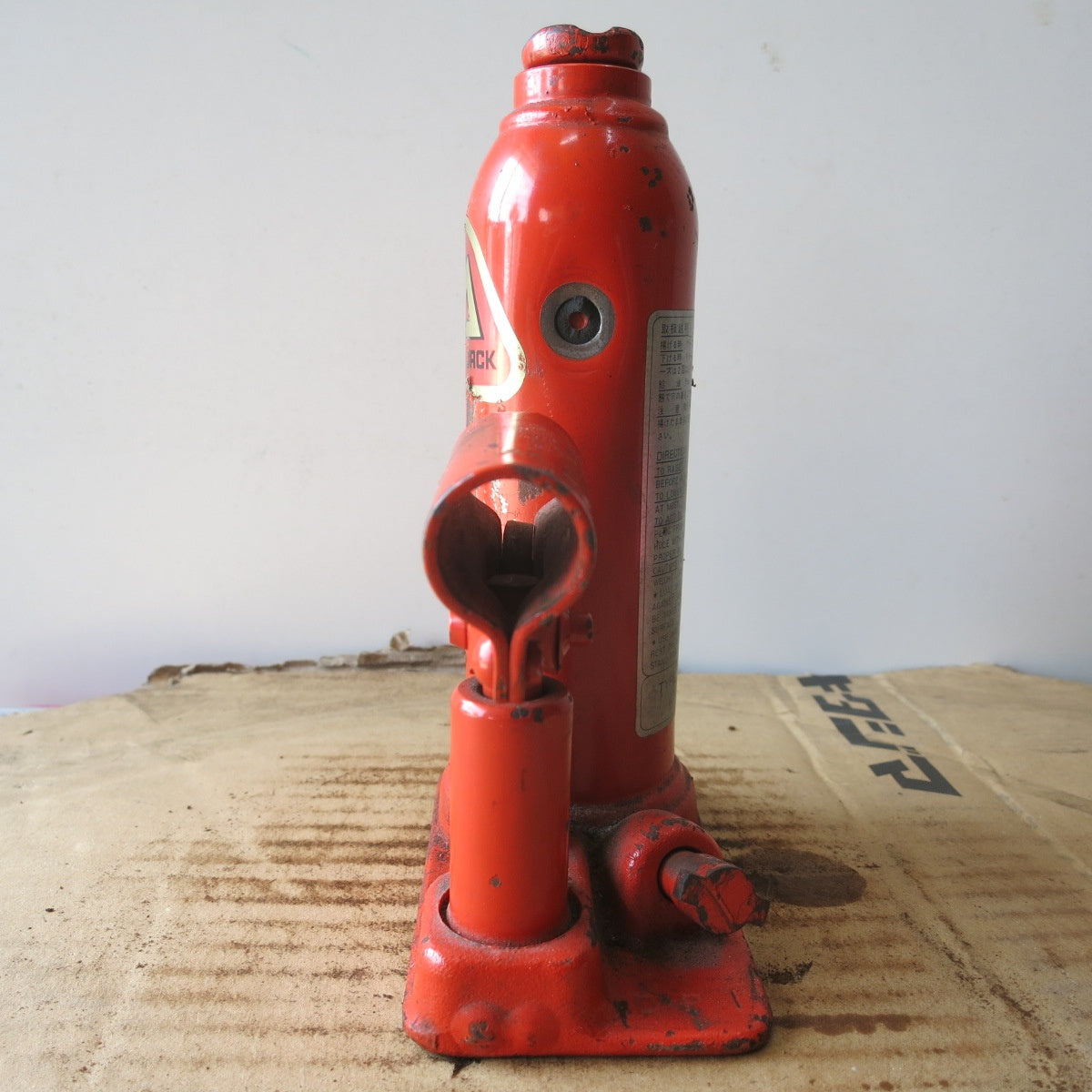 [送料無料] ◆マサダ 油圧 ジャッキ MS-2 工具 2TON 2ton 2トン 2000kg 油圧式 オイル だるま ダルマ 車載 自動車 点検 整備◆