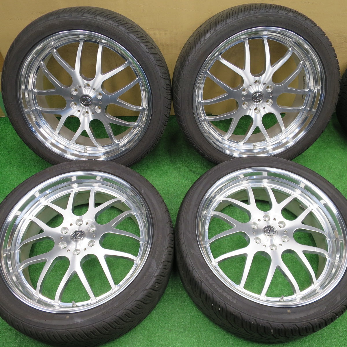 バリ溝！25年！キレイ！9.5分以上★レクサス LX 等 ELFORD セレスティアル 305/35R24 ヨコハマ PARADA Spec-X エルフォード 24インチ PCD139.7/6H★5122901NKノ