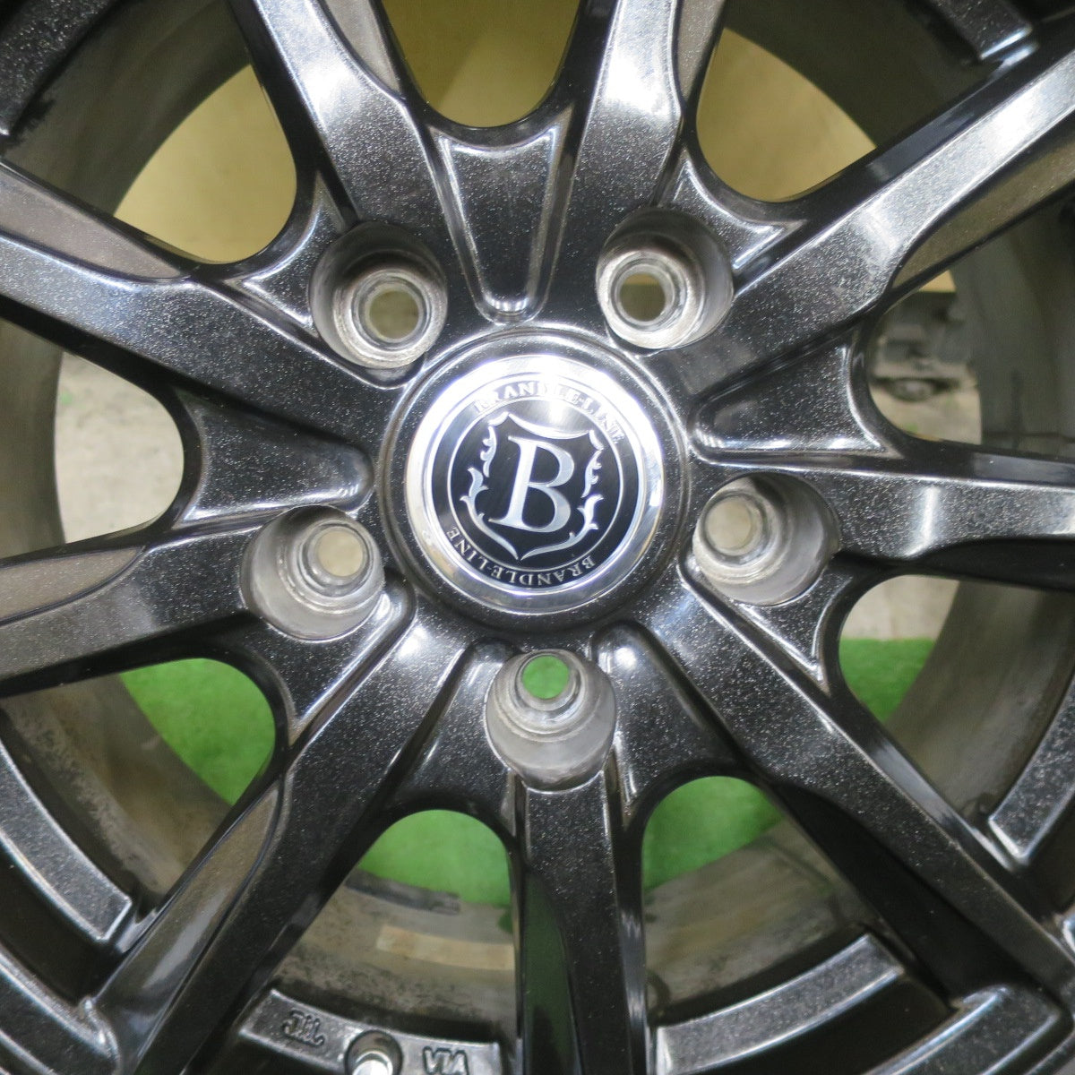 バリ溝！23年！キレイ！9.5分★スタッドレス 195/65R15 ヨコハマ アイスガード iG60 BRANDLE-LINE ブランドル ライン 15インチ PCD114.3/5H★6021404TTス