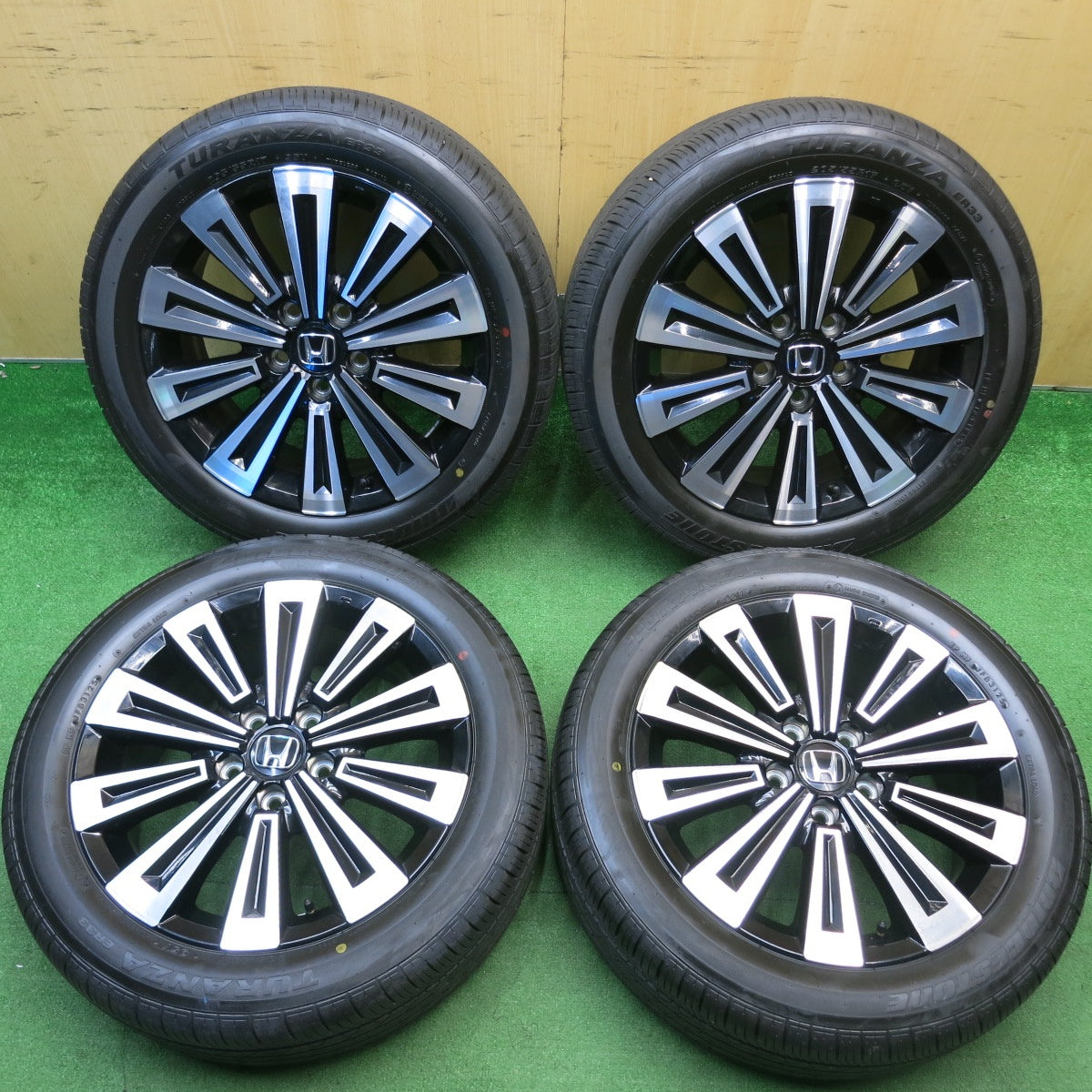 新車外し！25年★ホンダ ステップワゴン スパーダ プレミアムライン 純正 205/55R17 ブリヂストン トランザ ER33 17インチ PCD114.3/5H★6022603HAノ