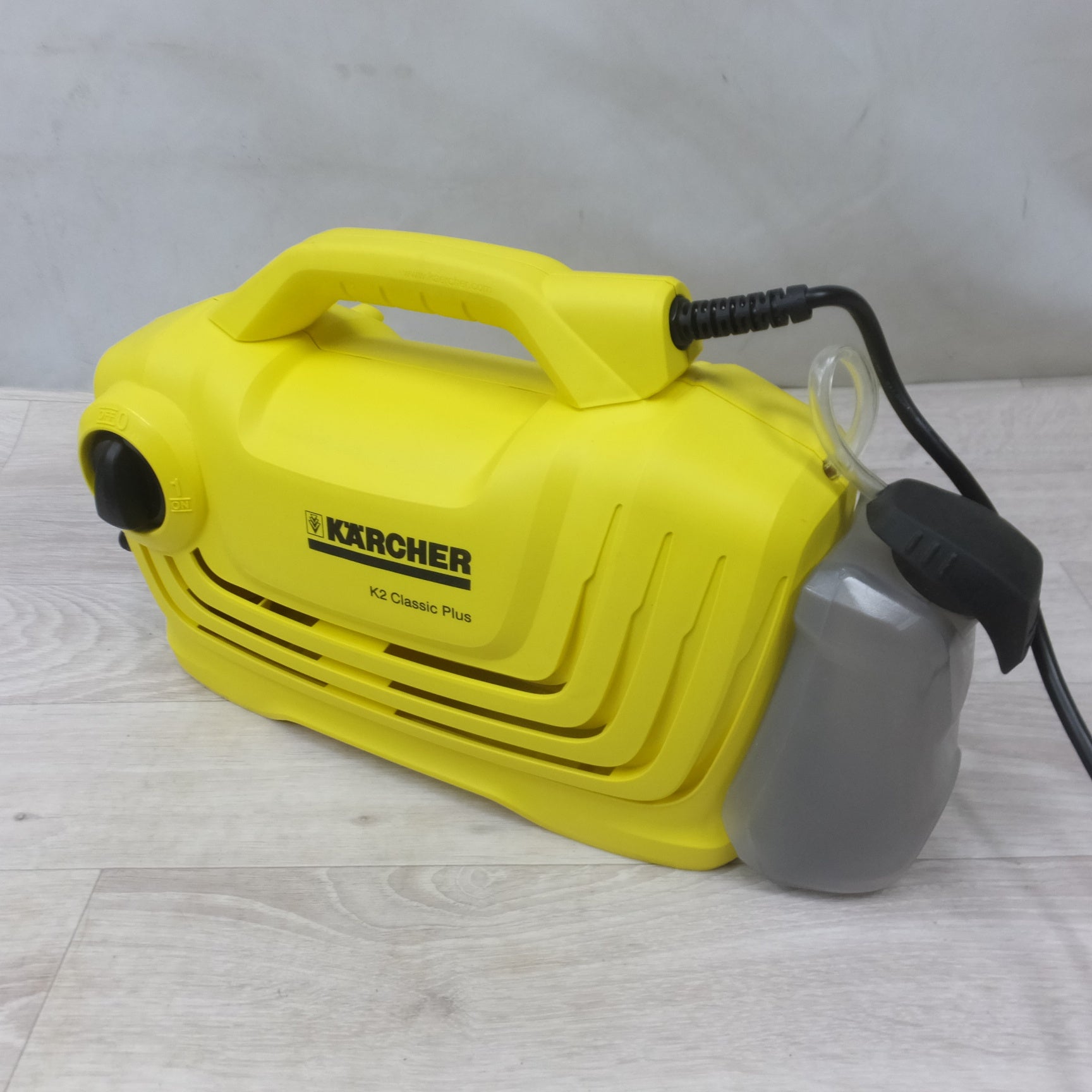 送料無料] ◇KARCHER ケルヒャー 家庭用 高圧洗浄器 K2 Classic Plus