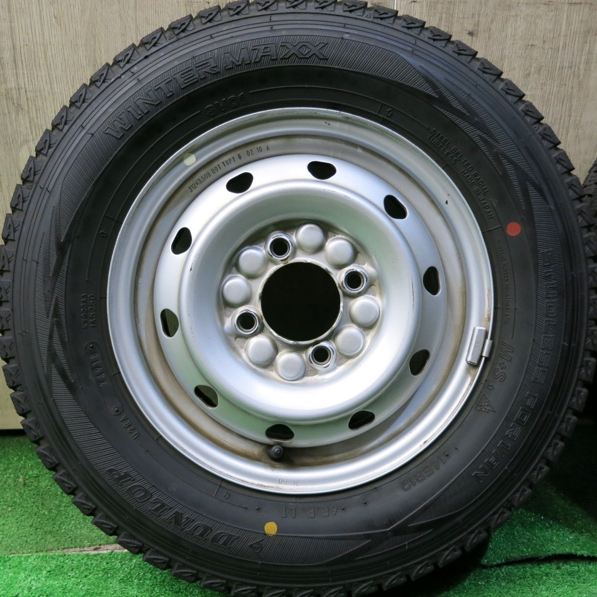 バリ溝！9.5分★スタッドレス 145R12 6PR ダンロップ ウインターマックス SV01 TOPY スチール 12インチ PCD100/4H★5062702HAス