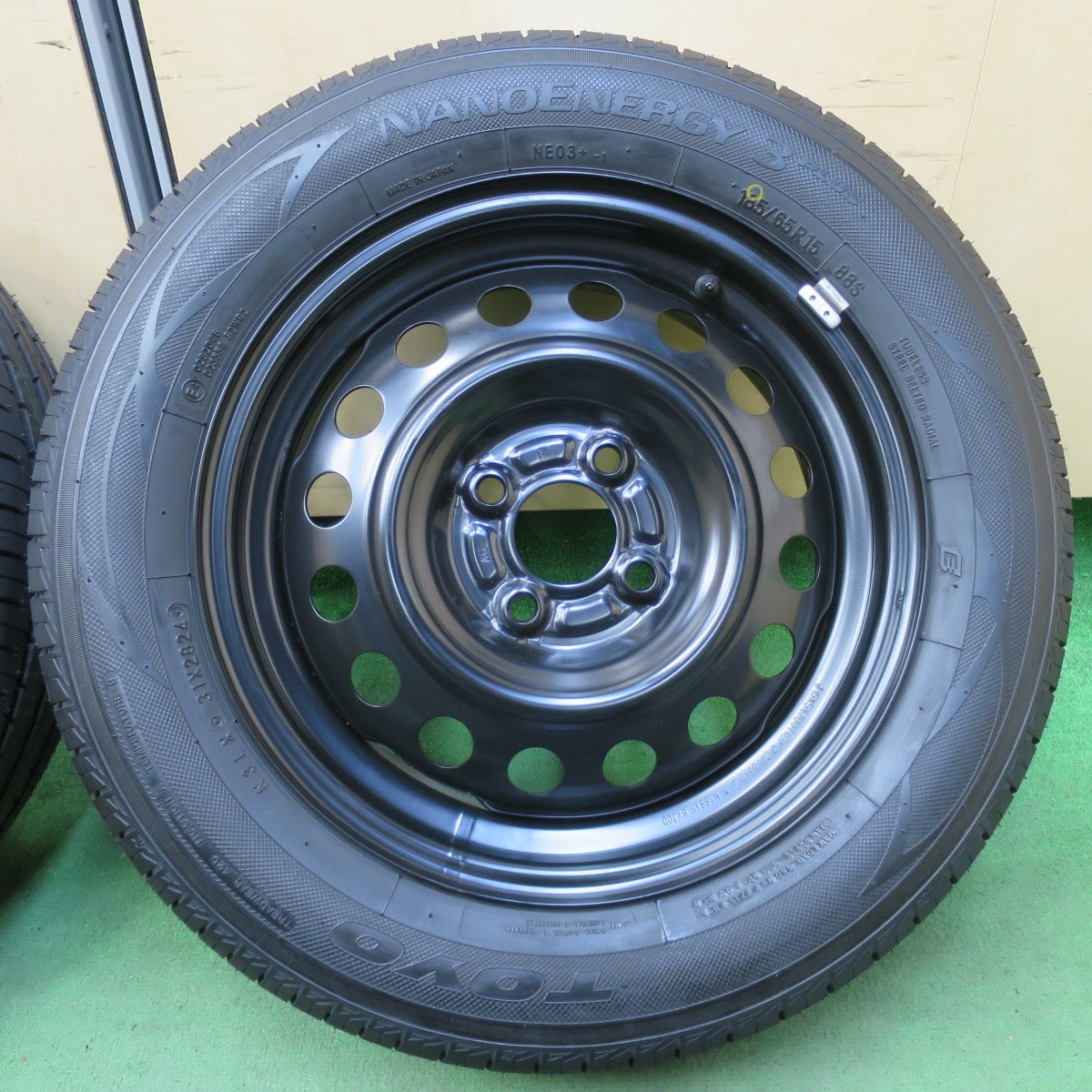 未使用！24年★日産 ノート 純正 スチール 185/65R15 トーヨー ナノエナジー3 プラス 15インチ PCD100/4H★5042806イノ