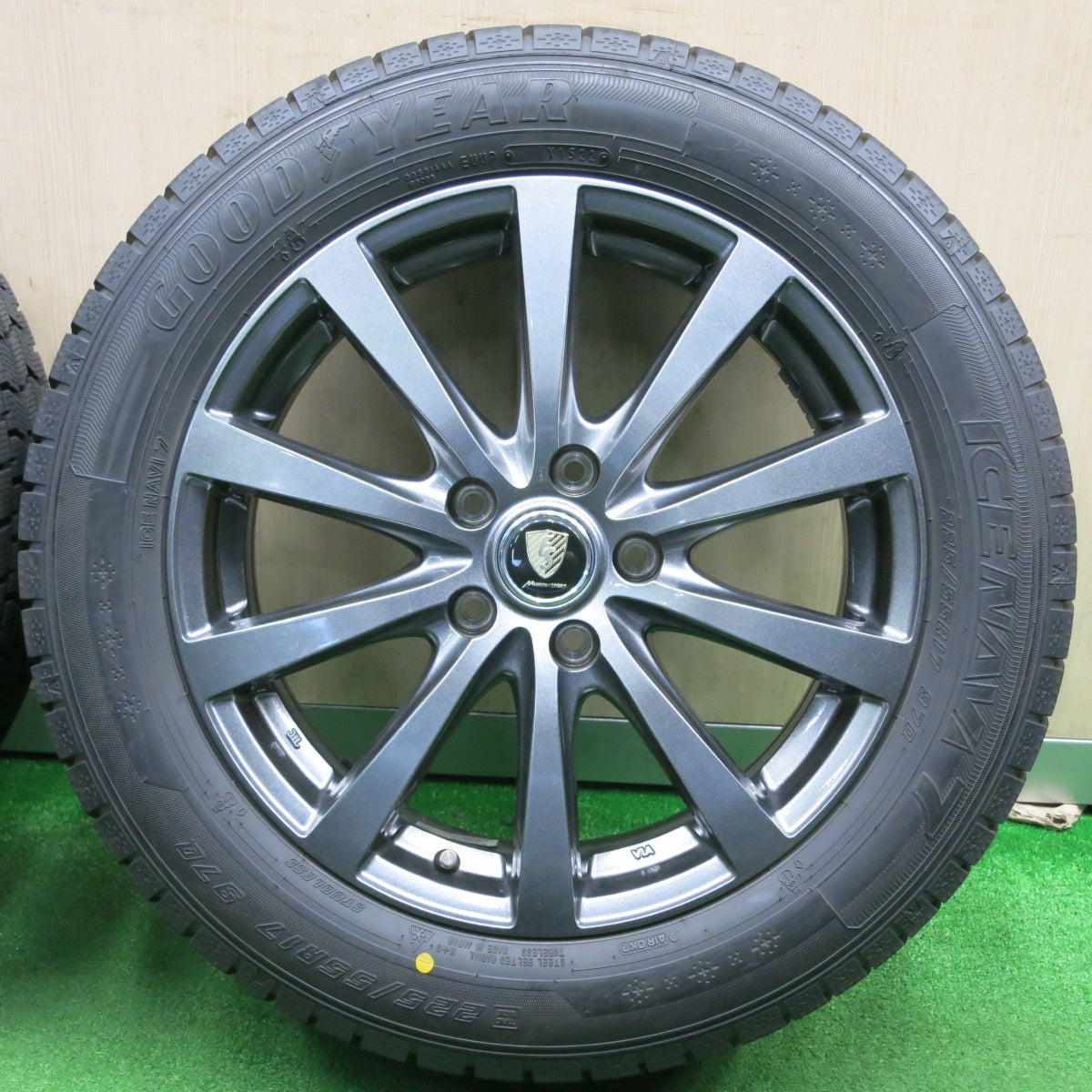 [送料無料] バリ溝！22年！キレイ！9.5分★スタッドレス 225/55R17 グッドイヤー アイスナビ7 MANARAY SPORT マナレイ 17インチ PCD114.3/5H★4112202NJス