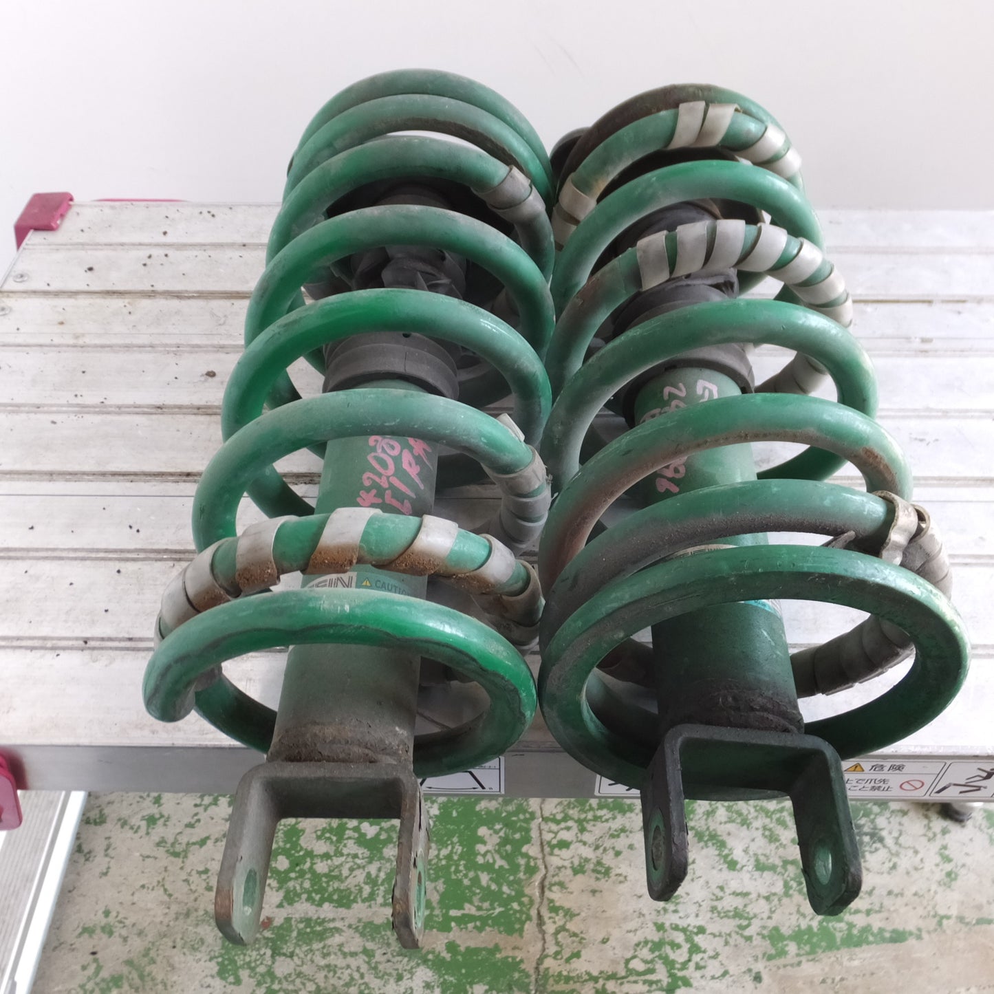 [送料無料] ◆TEIN エルグランド E51 車高調 サスペンション DUP13-12531 DUP12-12746 E51-R E51-FL E51-FR テイン 現状品◆