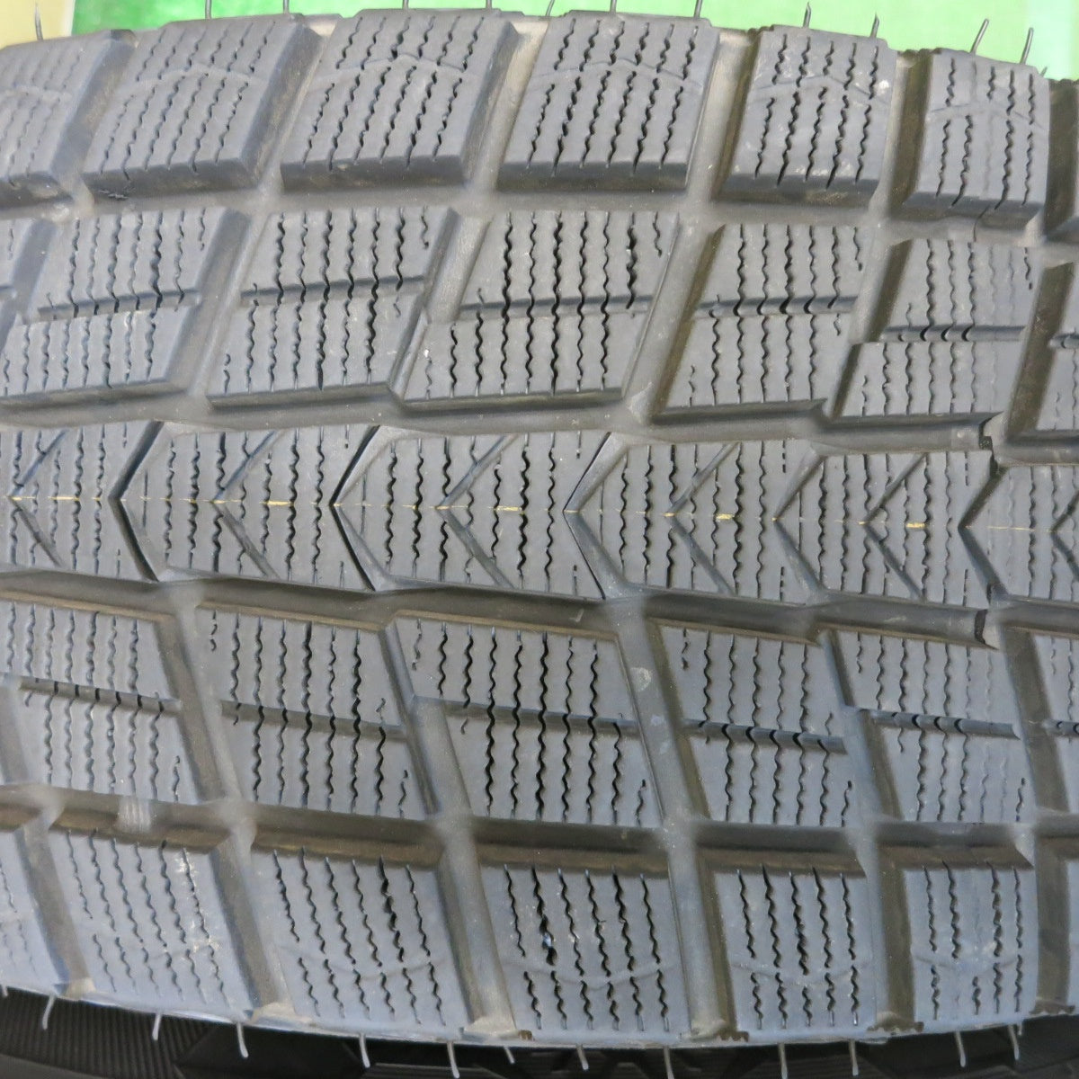 バリ溝！23年！キレイ！9.5分◎スタッドレス 225/65R17 ネクセン ウィンガード ice SUV STRANGER ストレンジャー 17インチ PCD114.3/5H◎6092405HAス