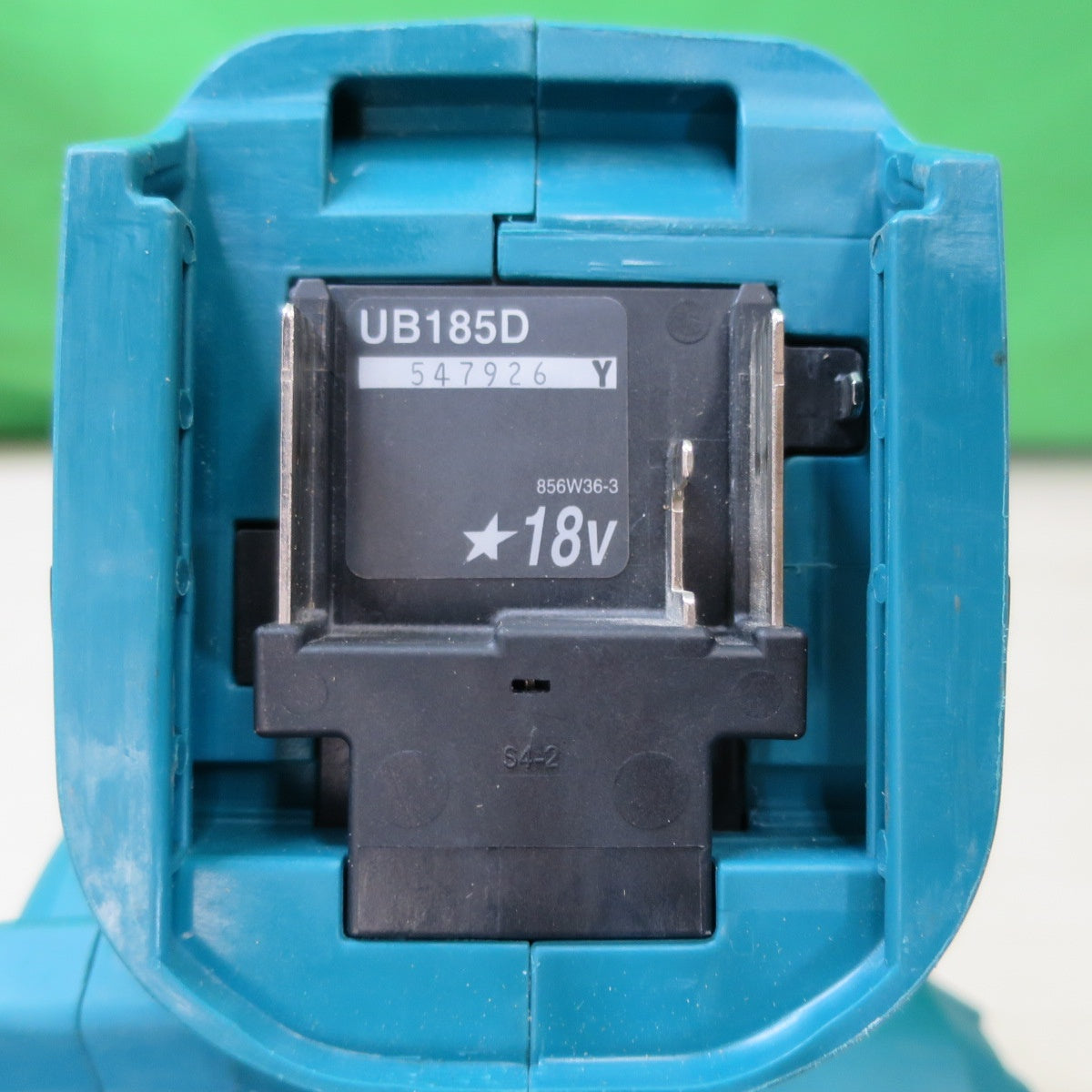 [送料無料] ☆マキタ 充電式 ブロワ UB185D 電動 工具 ブロア makita 18V 送風 集じん 集塵☆