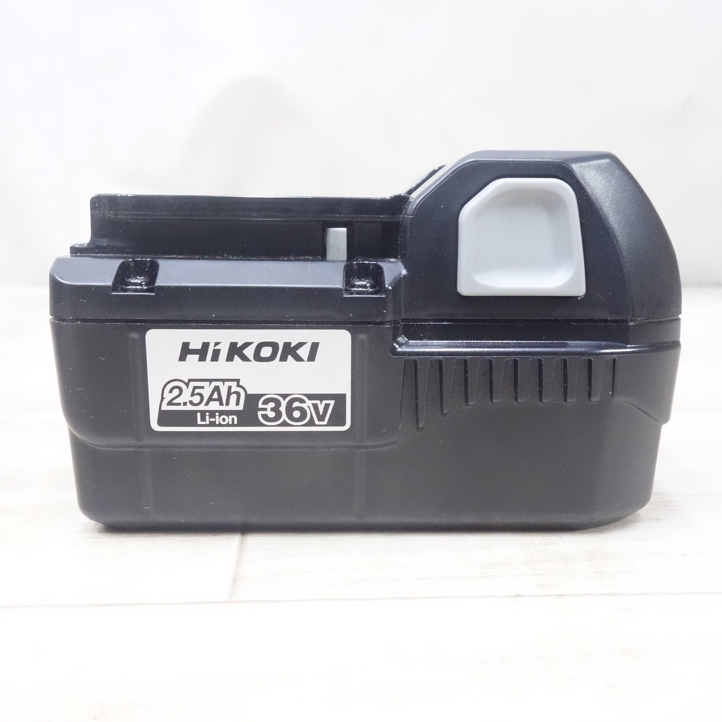 [送料無料] バッテリー付き◆日立工機 コードレス チェンソー CS36DL バッテリー BSL3625 36V 切断機 チェーンソー HiKOKI◆