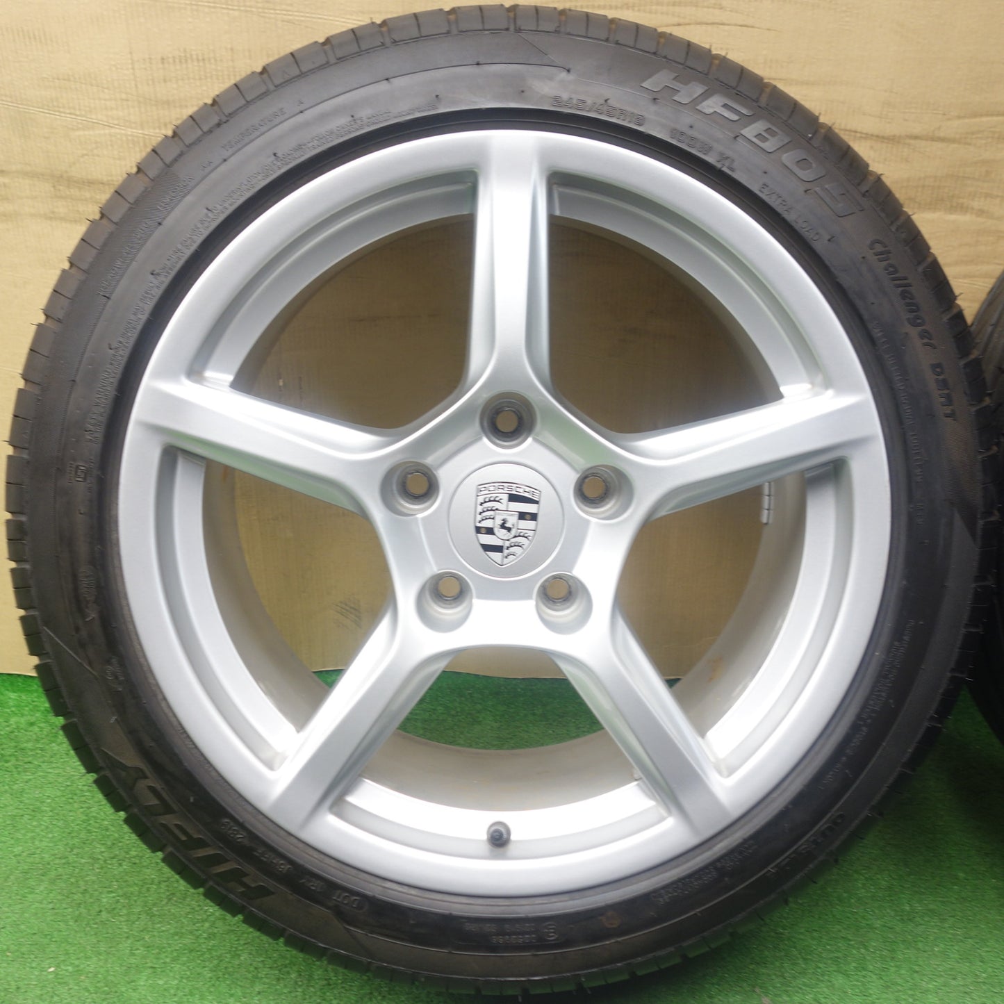 バリ溝！23年！キレイ！9.5分★ポルシェ 981 ケイマン ボクスター 純正 225/45R18 245/45R18 ロードストーン EUROVIS sport04 ハイフライ HF805 18インチ PCD130/5H★6013001KTノ