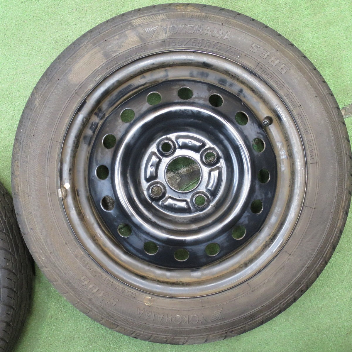 超バリ溝！24年！ほぼ10分★155/65R14 ヨコハマ S306 スチール ホイール 14インチ PCD100/4H★5073102NJノ