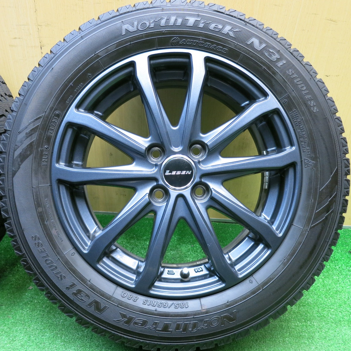 バリ溝！21年！キレイ！9分★スタッドレス 185/65R15 オートバックス ノーストレック N3i LEBEN レーベン 15インチ PCD100/4H★5120604HAス