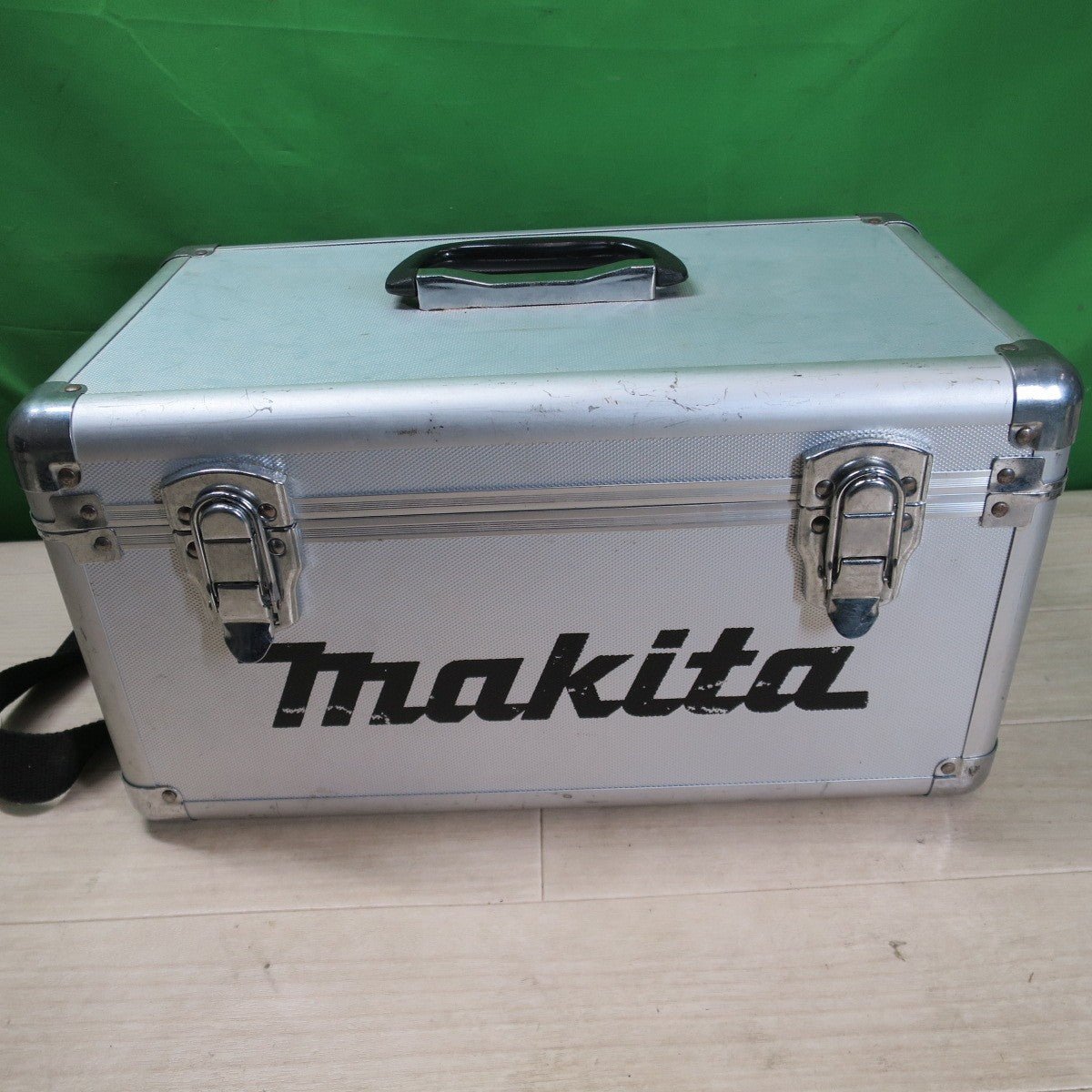 [送料無料] ☆マキタ 充電 式 真空 ポンプ 18V VP180D 電動 工具 コードレス Makita☆