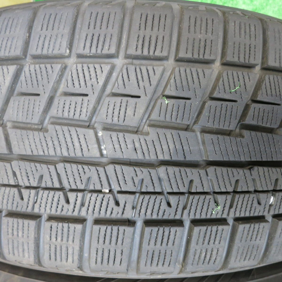 バリ溝！23年！キレイ！9.5分★スタッドレス 225/60R17 ヨコハマ アイスガード iG60 Exceeder エクシーダー 17インチ PCD114.3/5H★5101805HAス