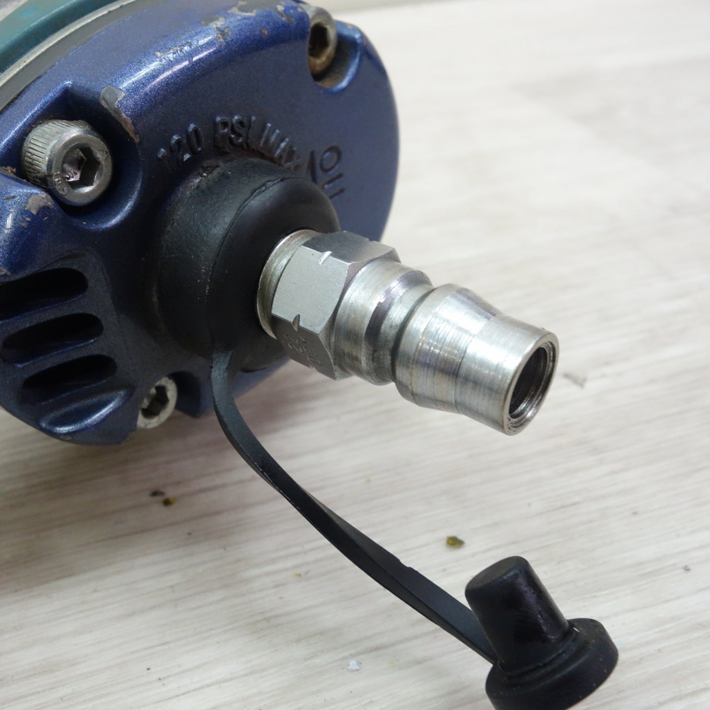 [送料無料] ☆カネマツ 常圧 フロア タッカ KTZ-1150KF 釘打ち機 タッカー エア 工具☆